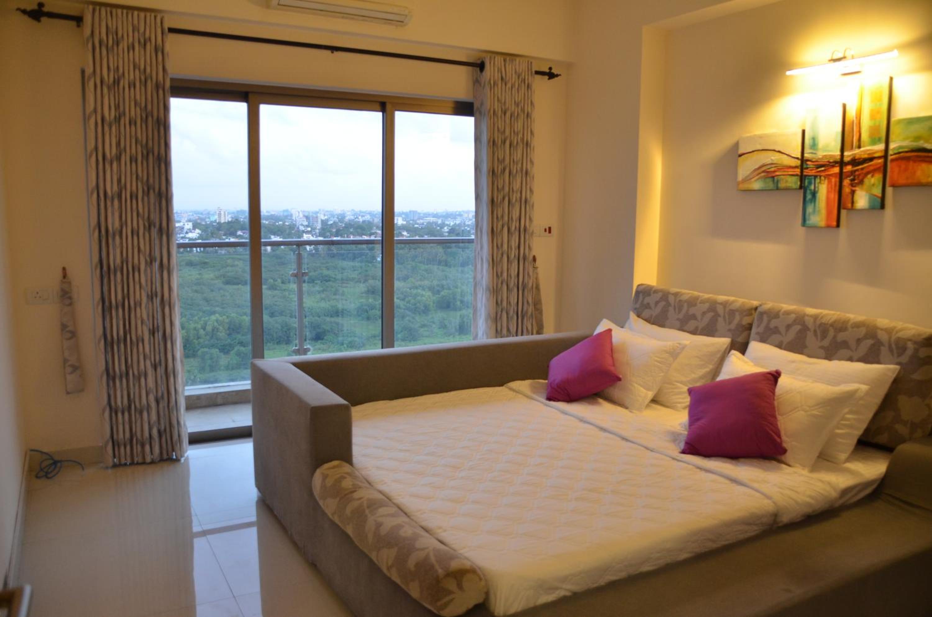 Atrium - ICONIC APARTMENT view 2