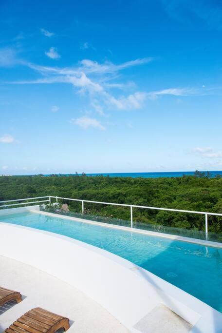 Great Location Ocean View Suite Outdoor Infinity Pool 2 Double beds by Mint view 3