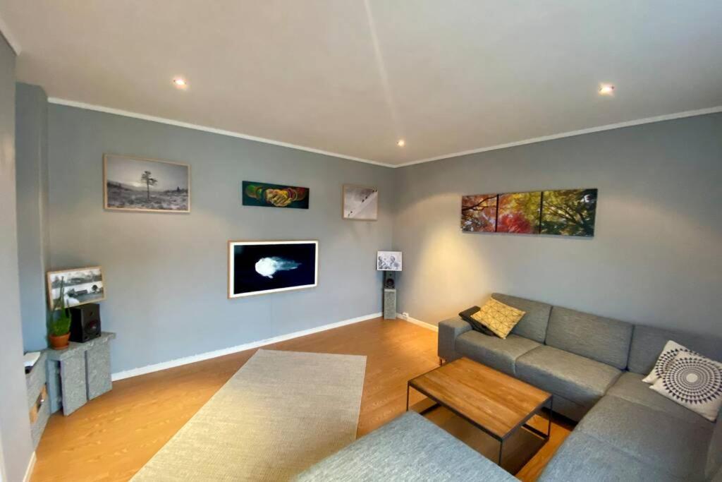 Nice and central apartment in quiet area view 2