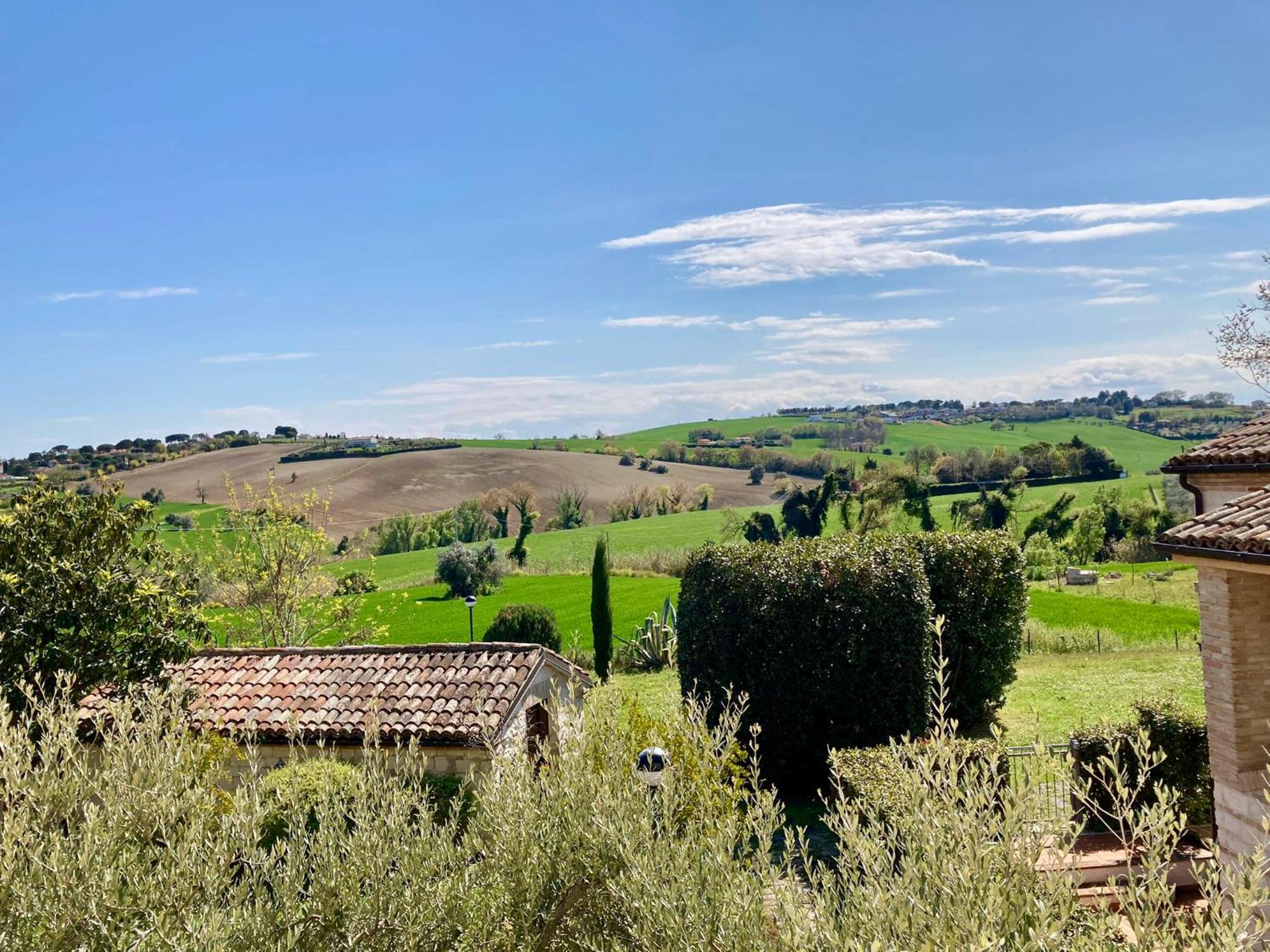 S214 - Sirolo, trilocale con giardino in zona tranquilla view 2