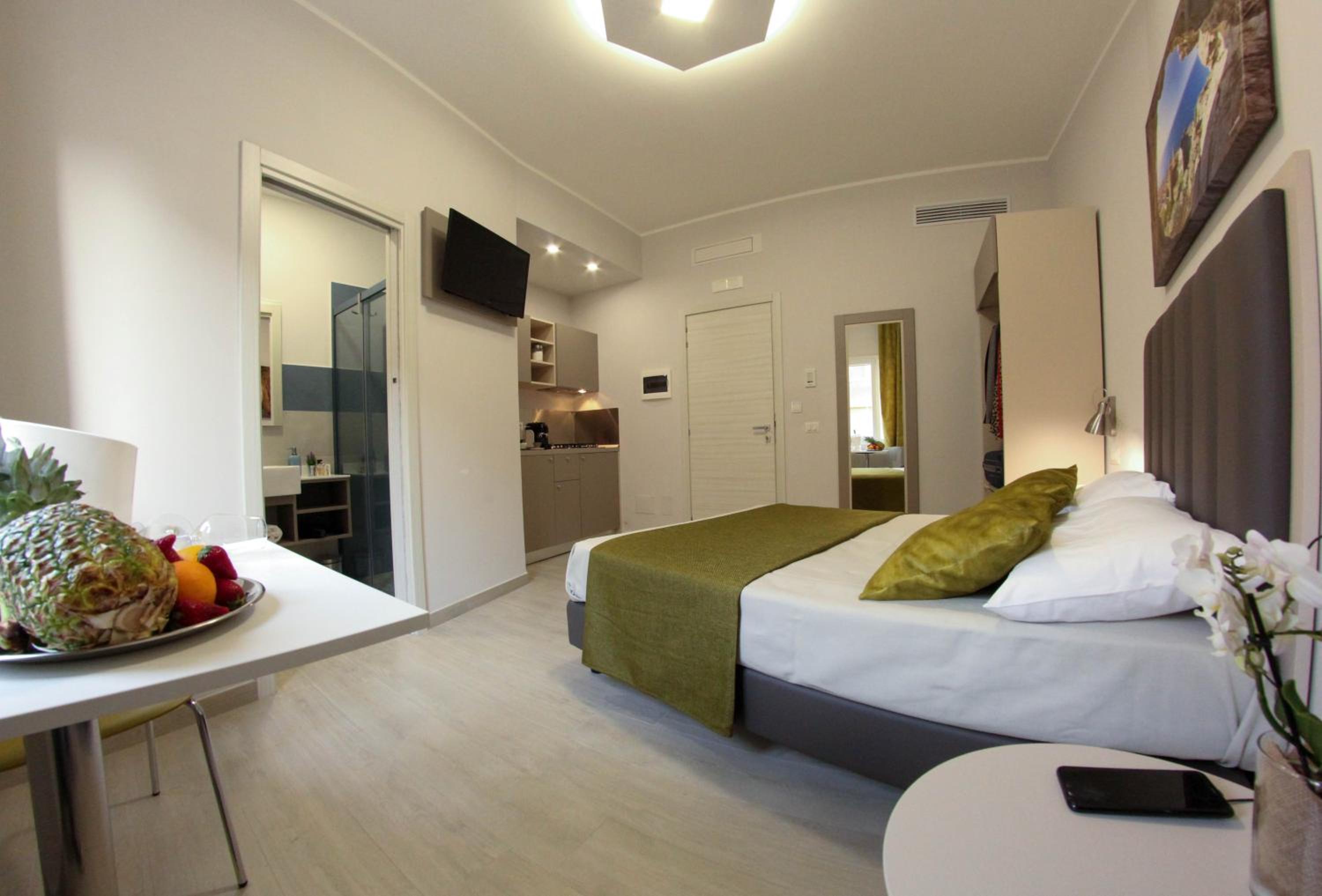 YEASY smart rooms Cefalù view 2