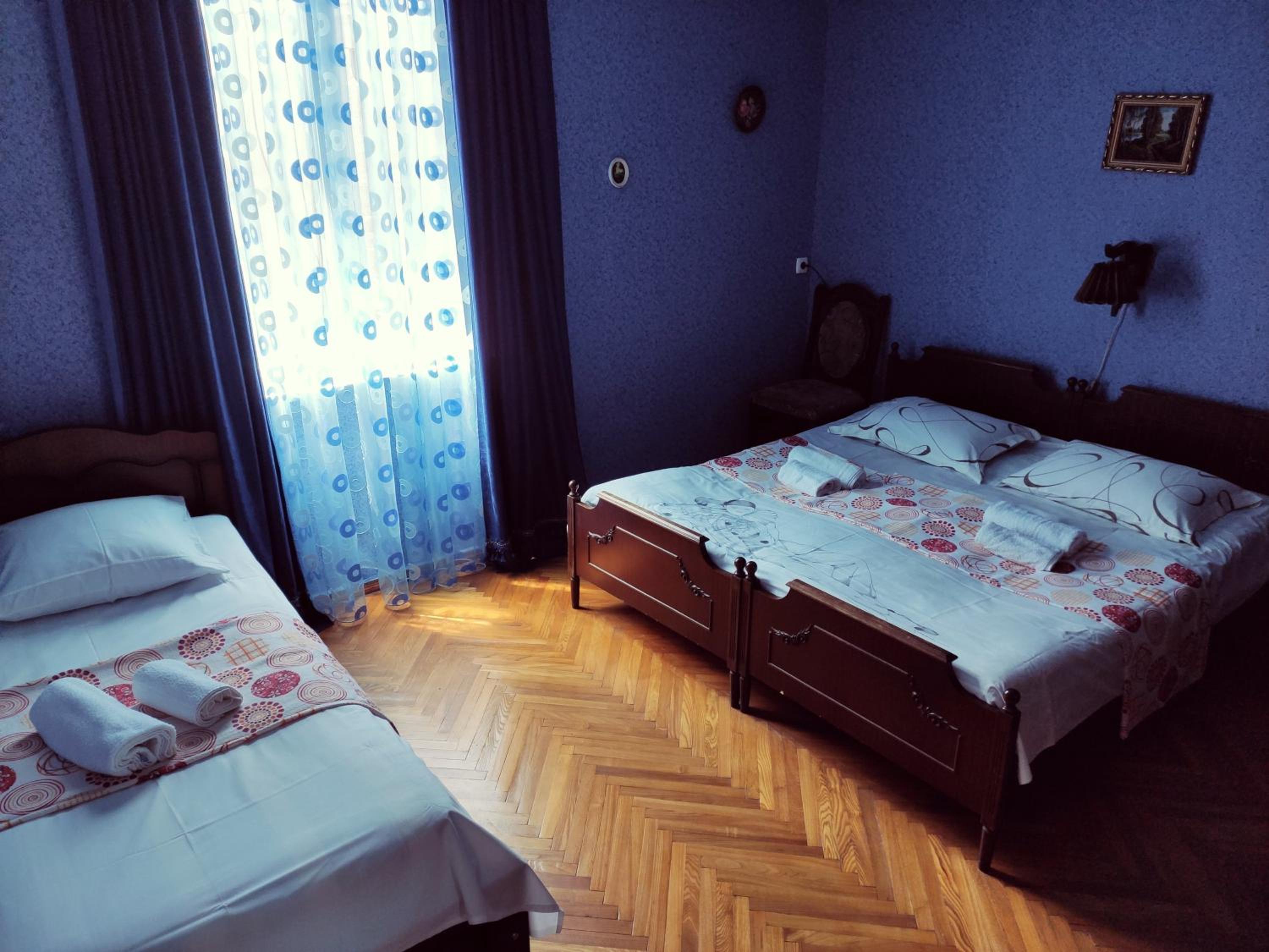 Photo 33