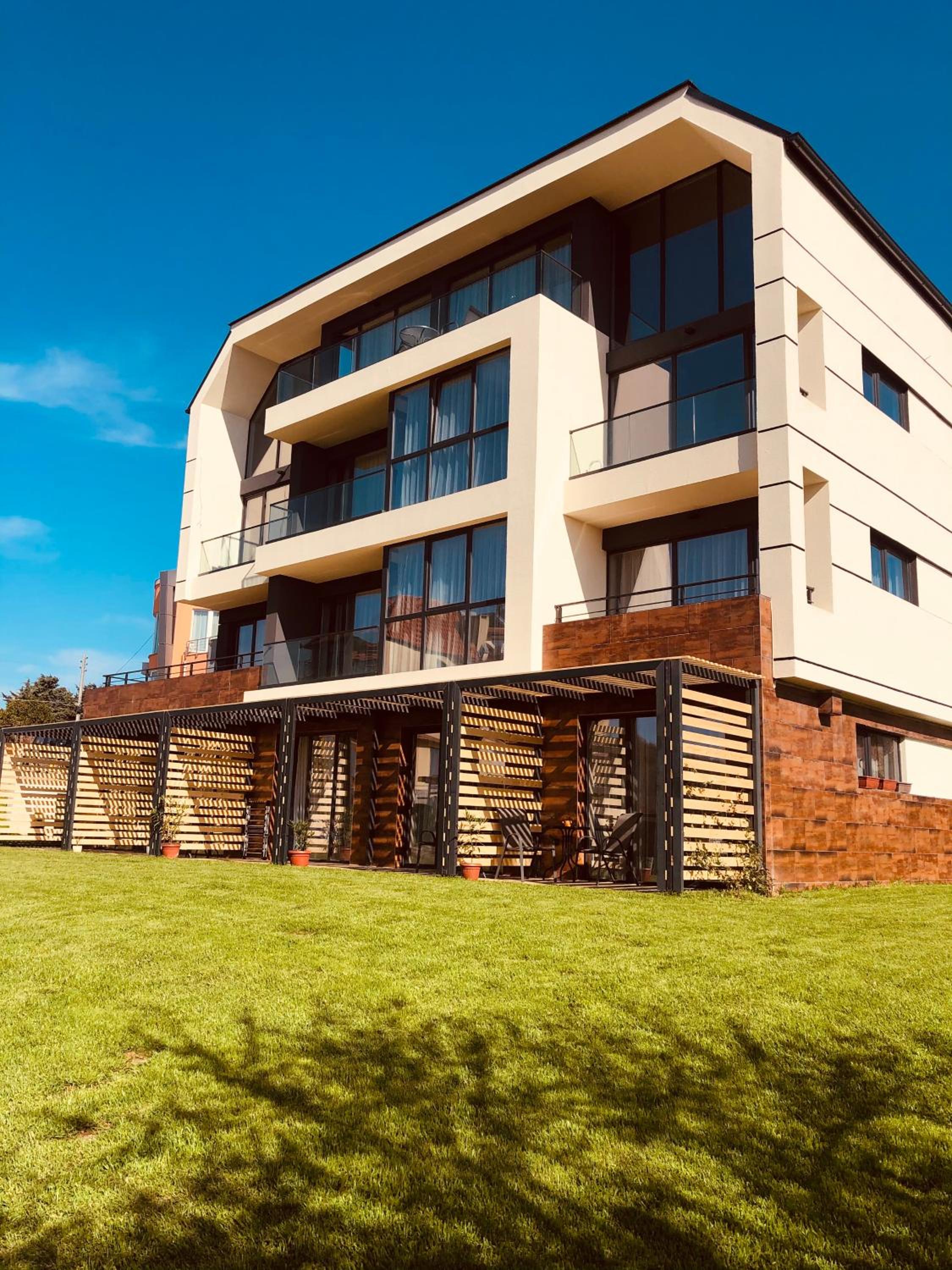 D&N Apartments Sinemorets