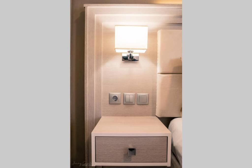 Remvi Deluxe Apartment 104 with Sea View view 3