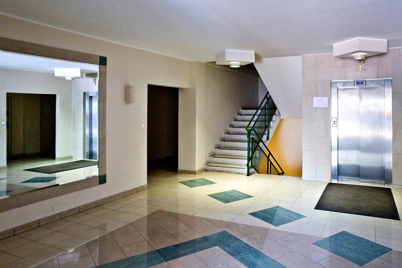 3 bedrooms Apartment Zoliborz Gwiazdzista