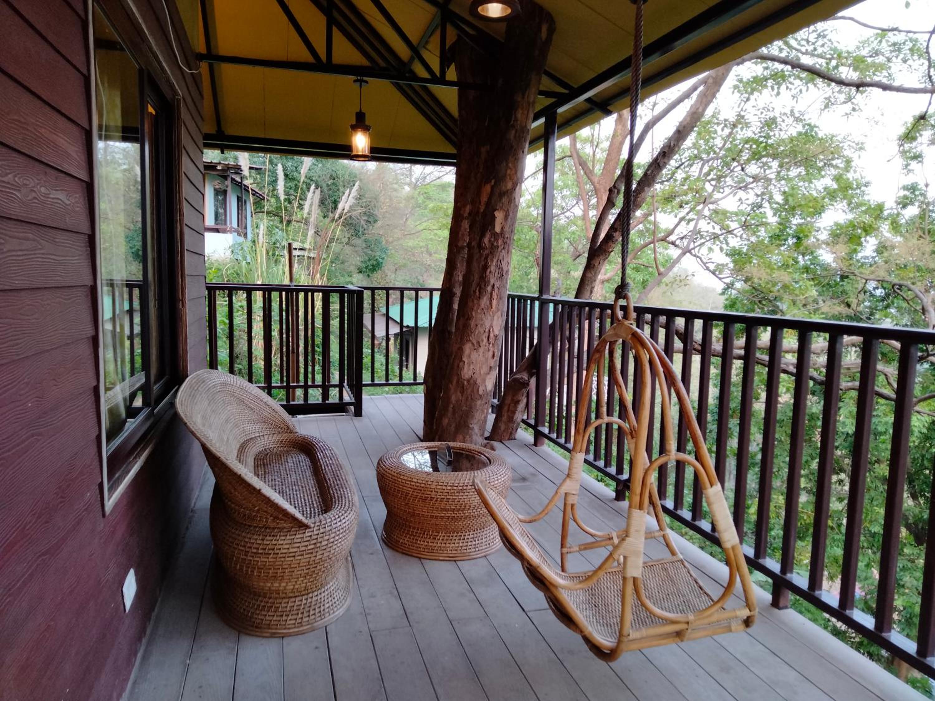 balcony