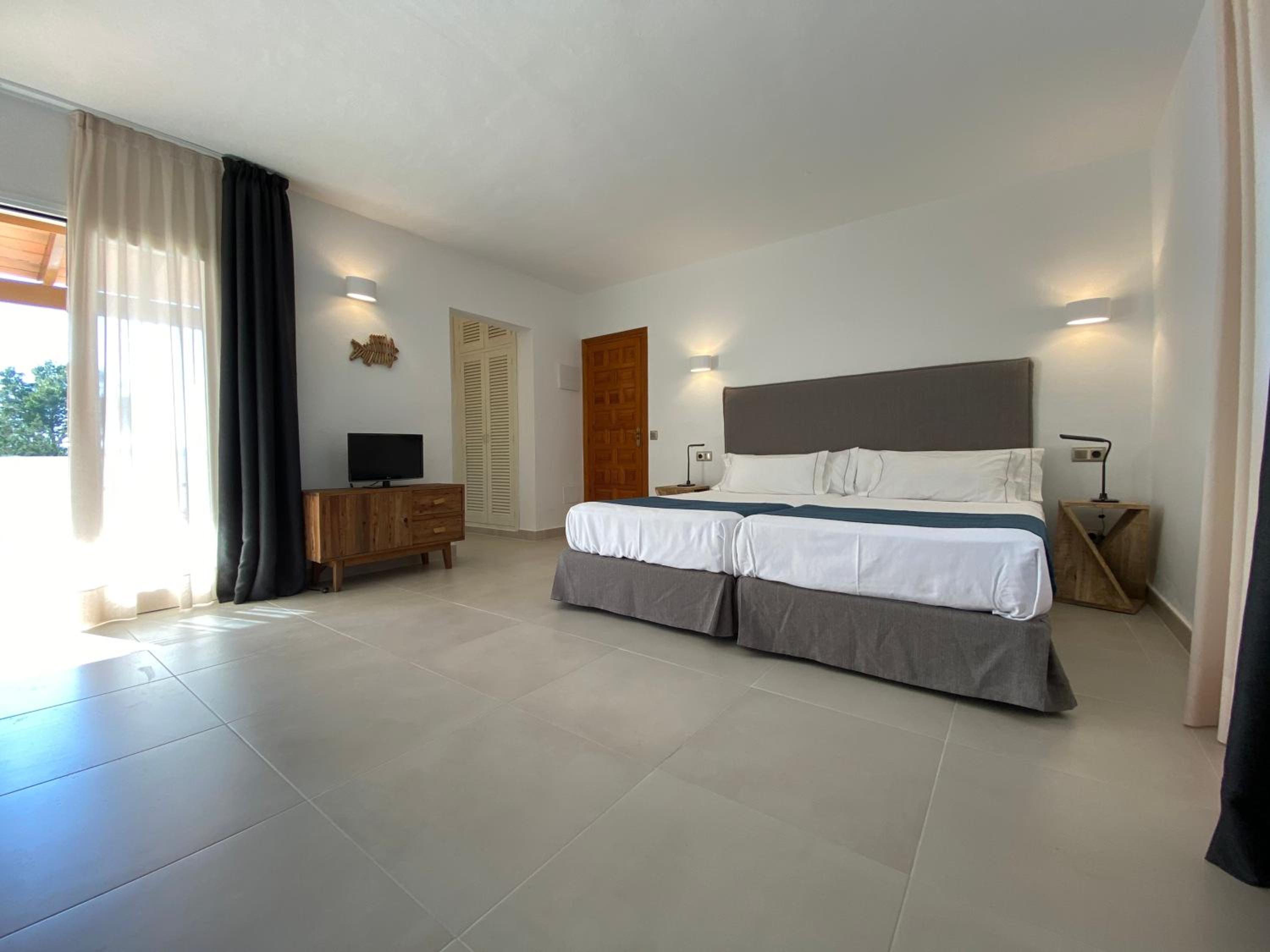Cardona Tourist Accommodations - Superior Double Studio — photo 2