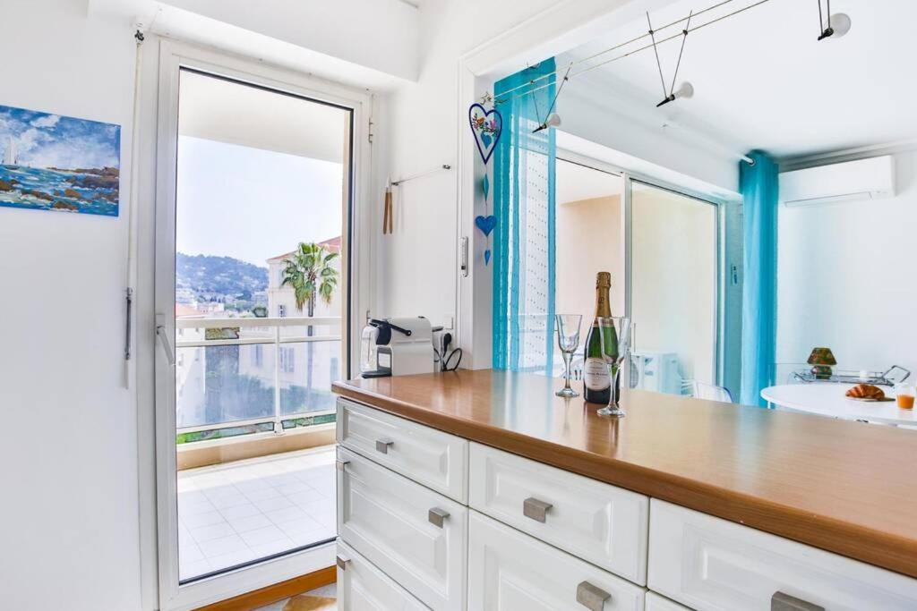 Bright One BDRM Apartment A/C-Swimming Pool/Congress by Olidesi