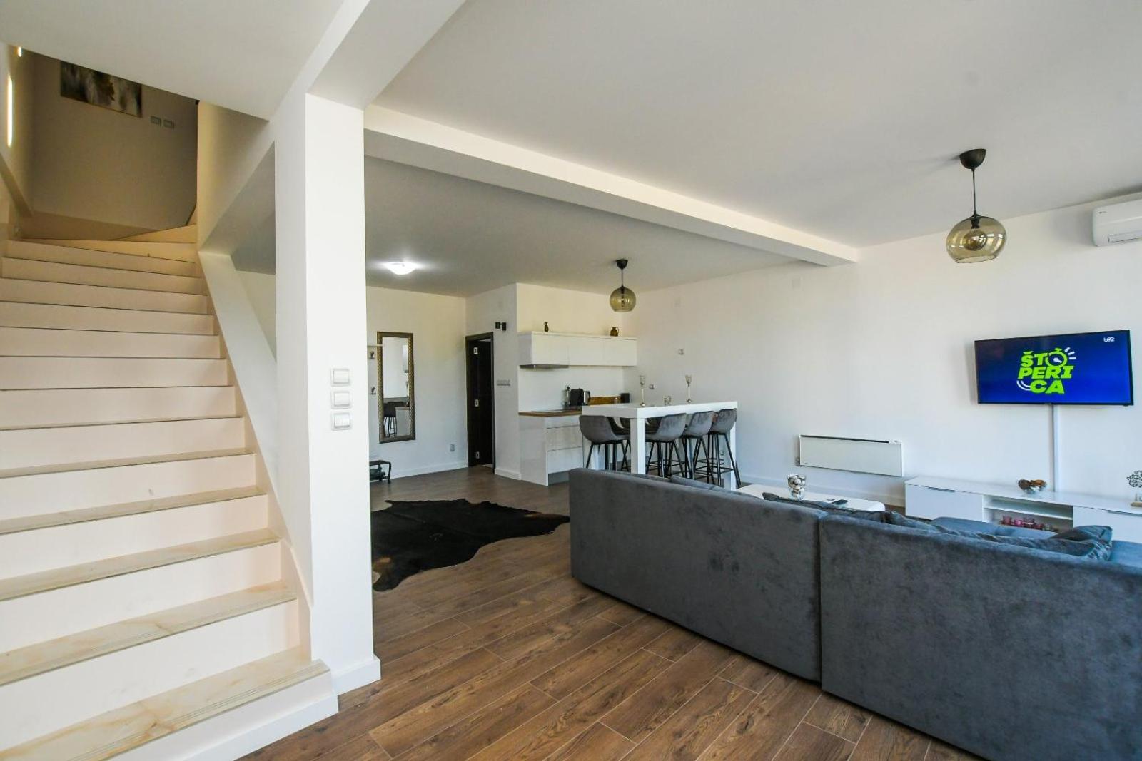 Central Apartments view 4