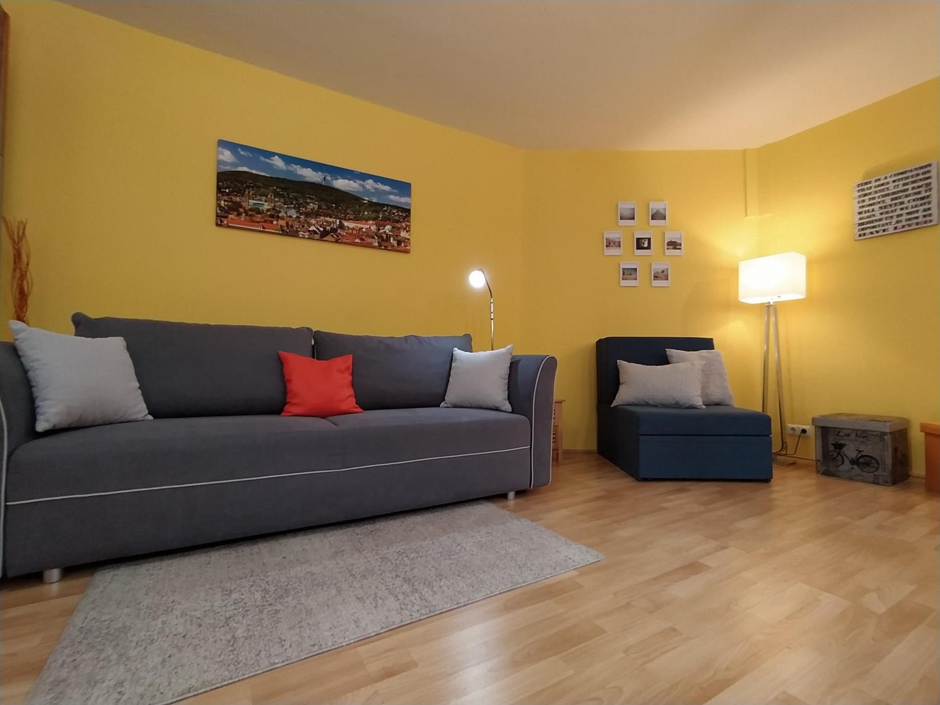 Keltaur Studio Apartman with garage
