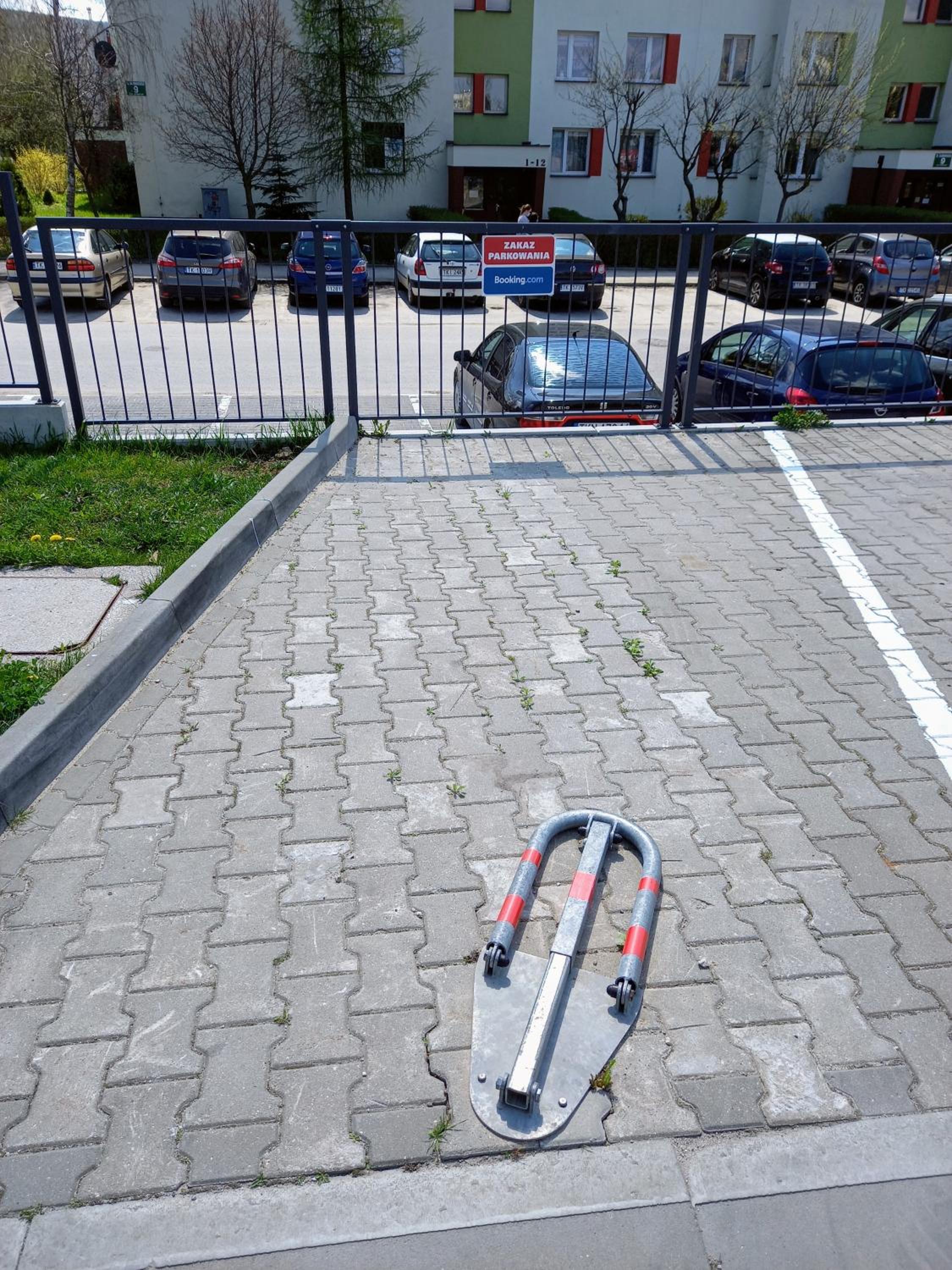 Apartament Jurajska Plaza, prywatne miejsce parkingowe , Targi view 2