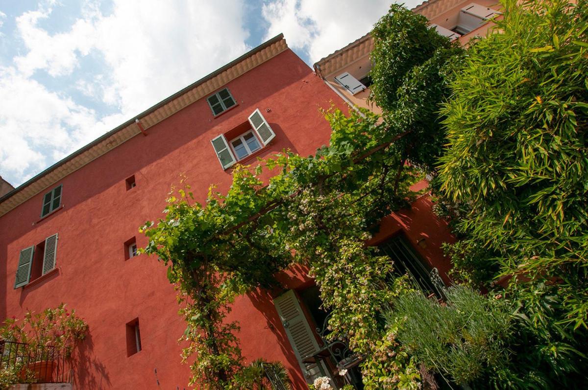 Le Belvédère - Chambres d'hôtes de charme et Restaurant