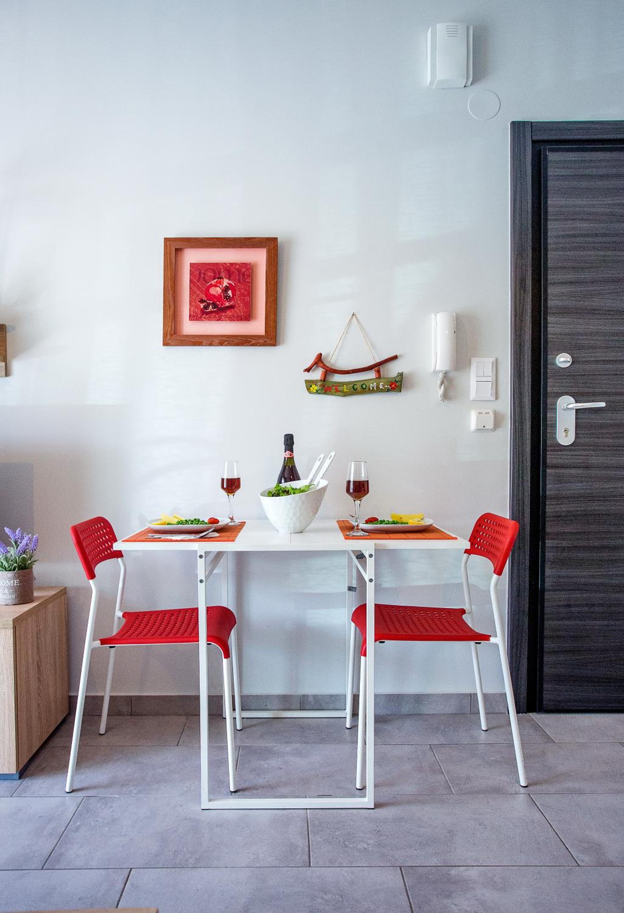 Sun & Sea Luxury Apartment