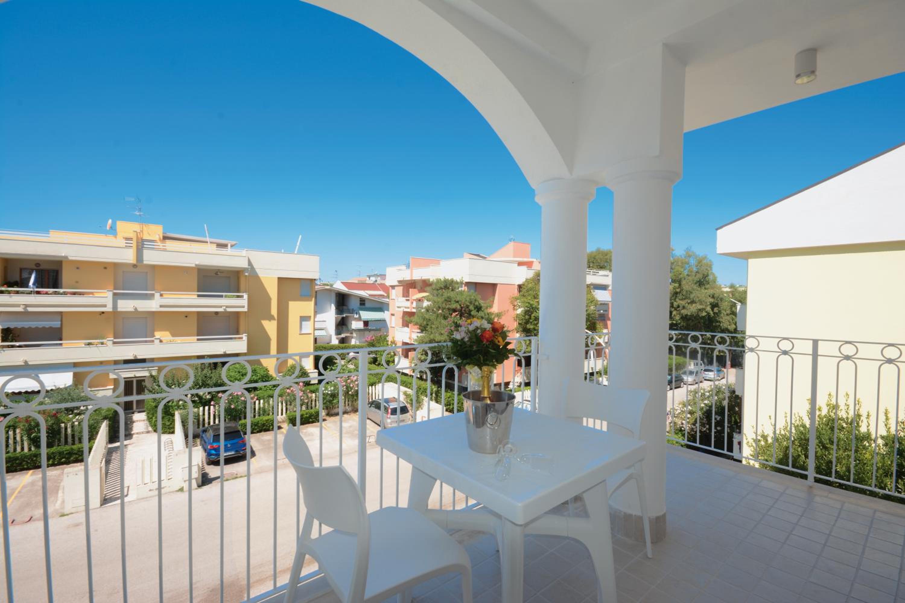 Balcony & Terrace