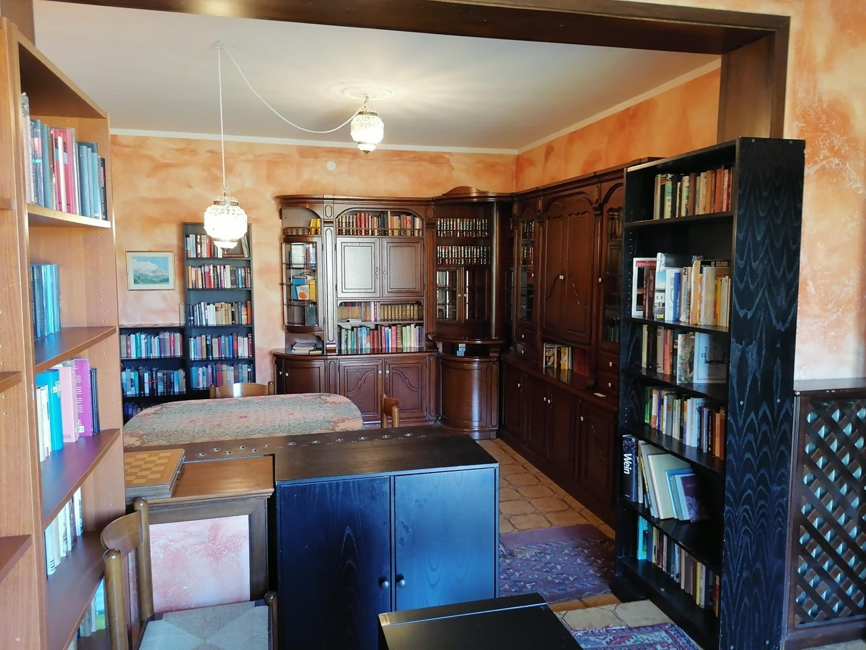 Photo 33