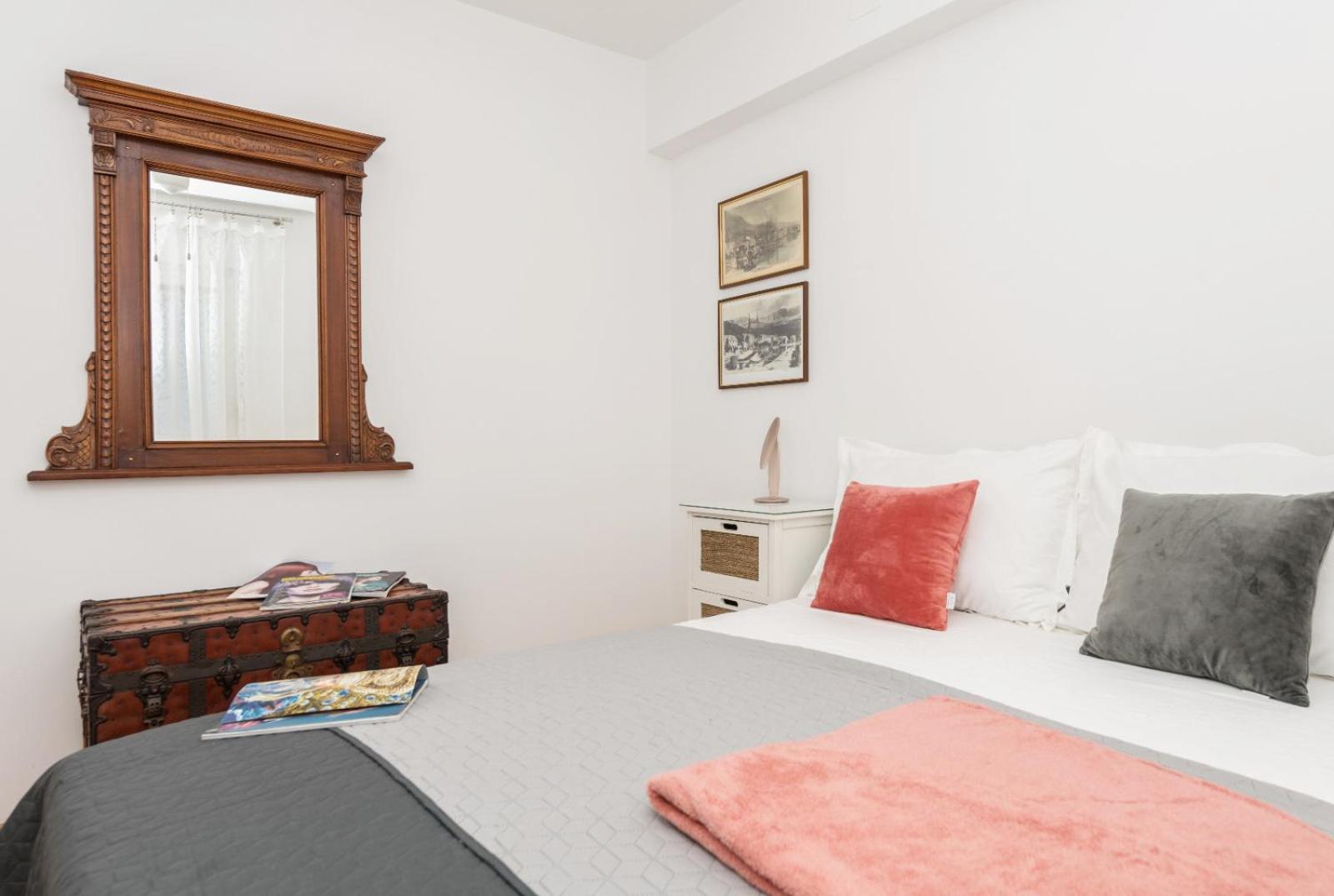 EAST SIDE deluxe suite view 4