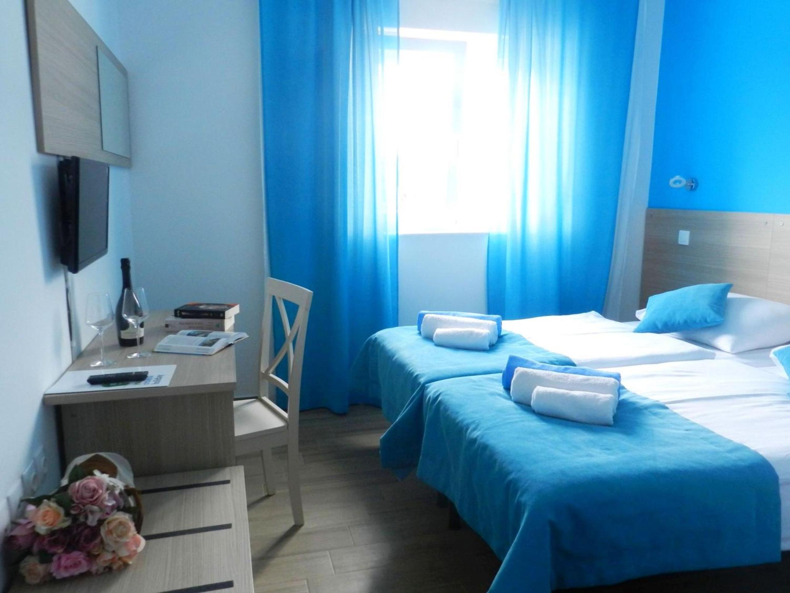 Photo 43