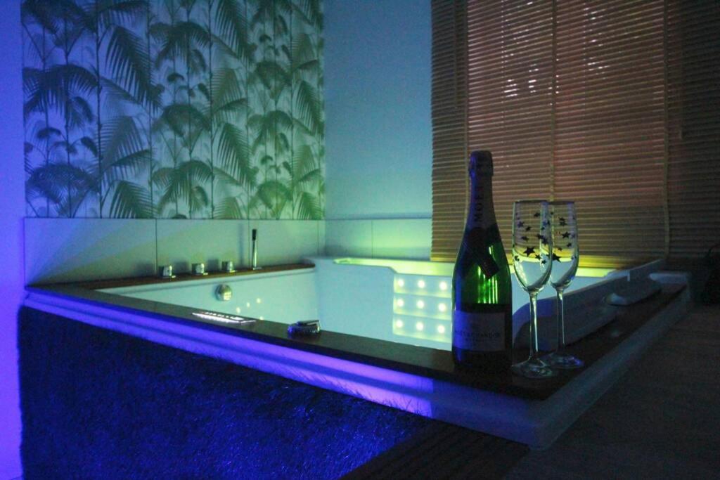 Hotel Sauna Et Jacuzzi - Les Mille Et Une Nuits - 2km Mer