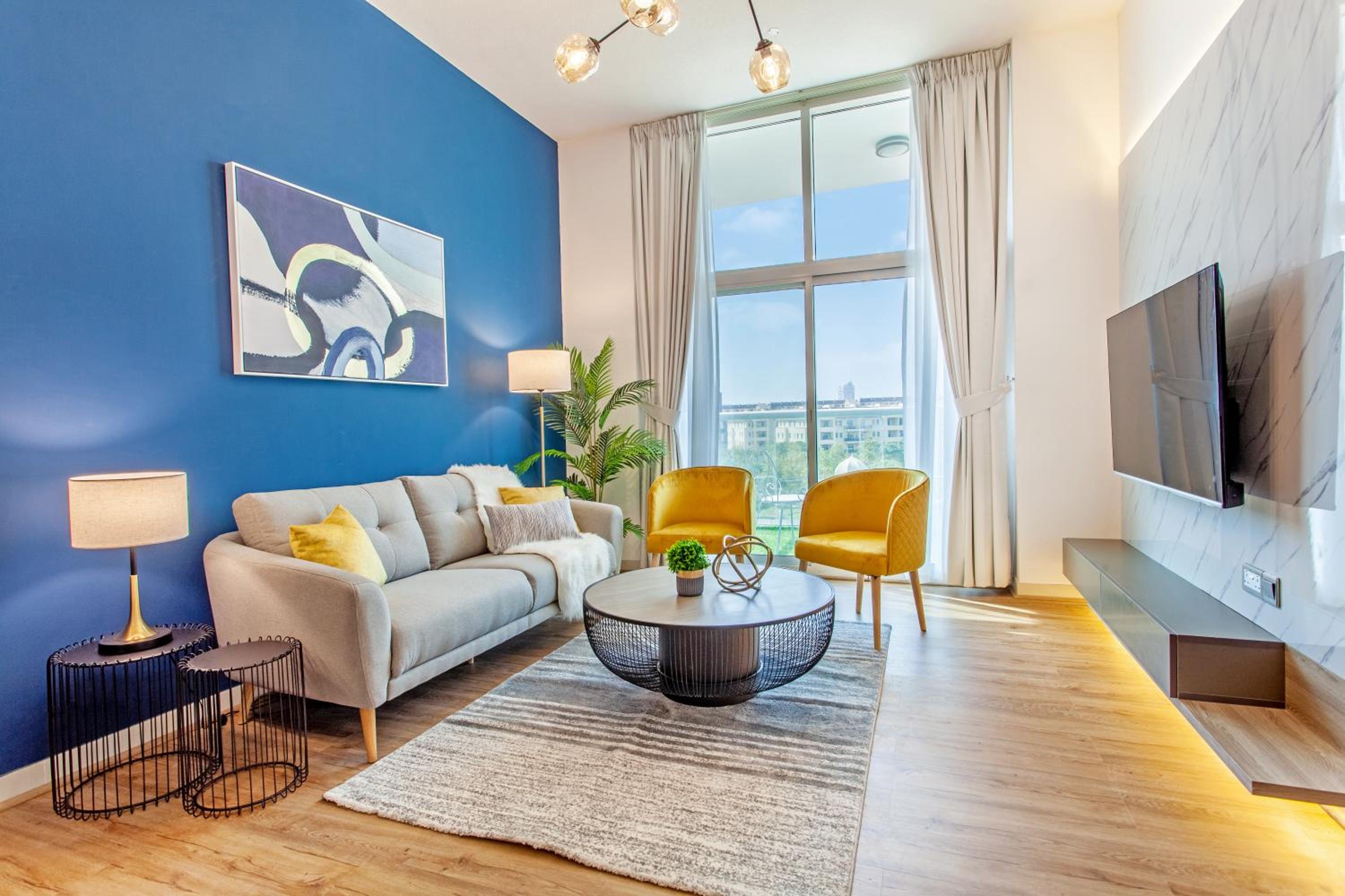 Live Modern Live Luxury - Dubai Studio City