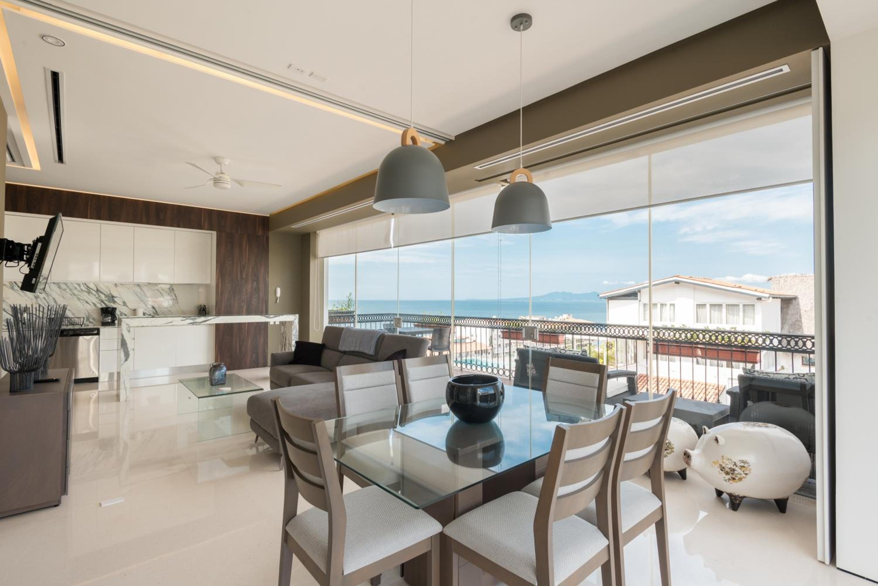 Pier 57-601 - Chic 1 bed 2 bath Best Ocean Views Zona Roman view 4