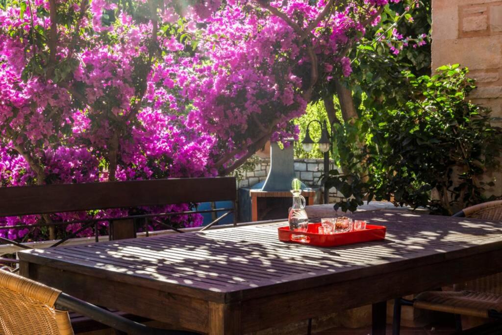 Cretan Stone built Villa Agapi view 3