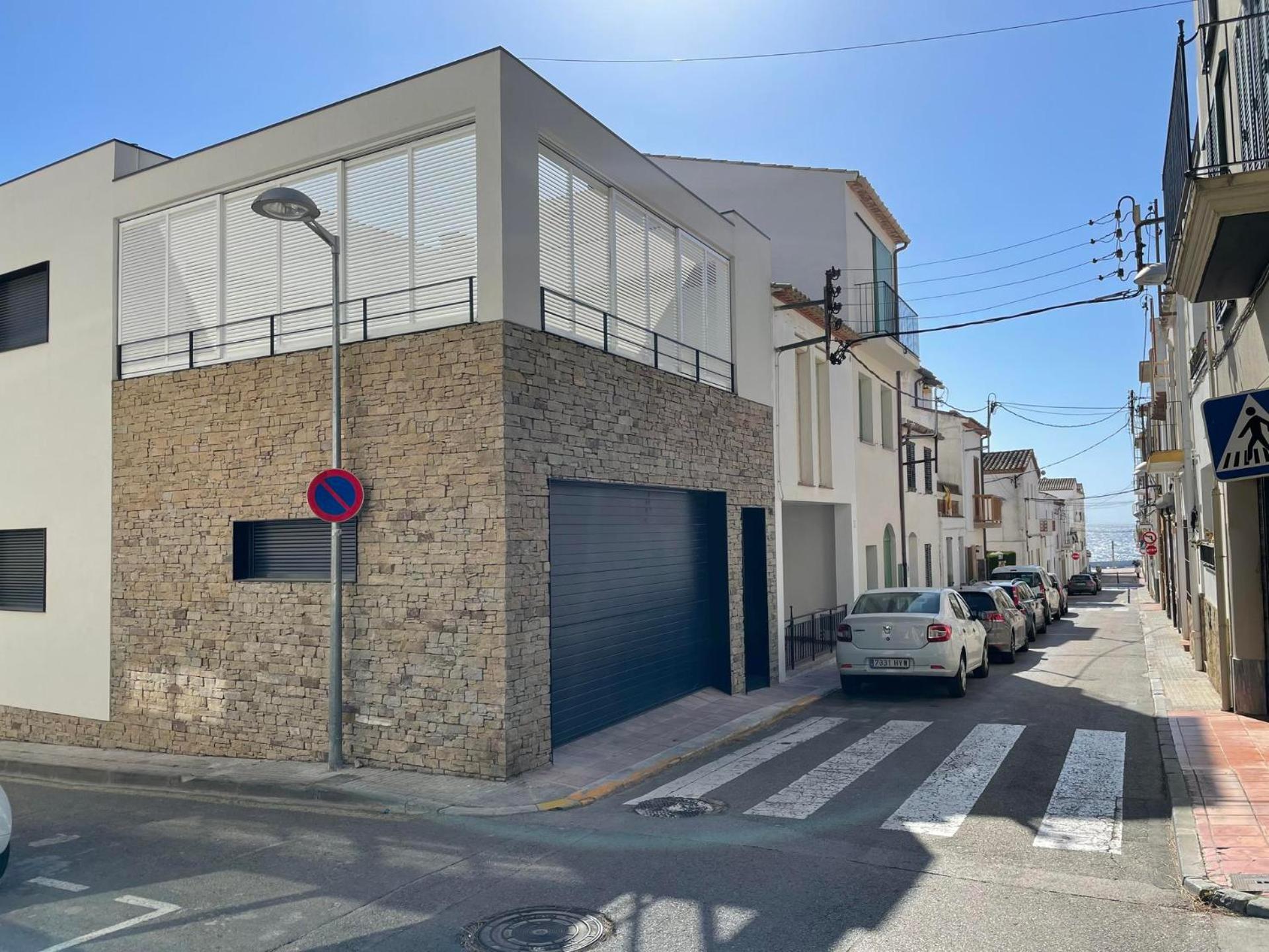 F-1 LLAFRANC 8 PaX photo 2