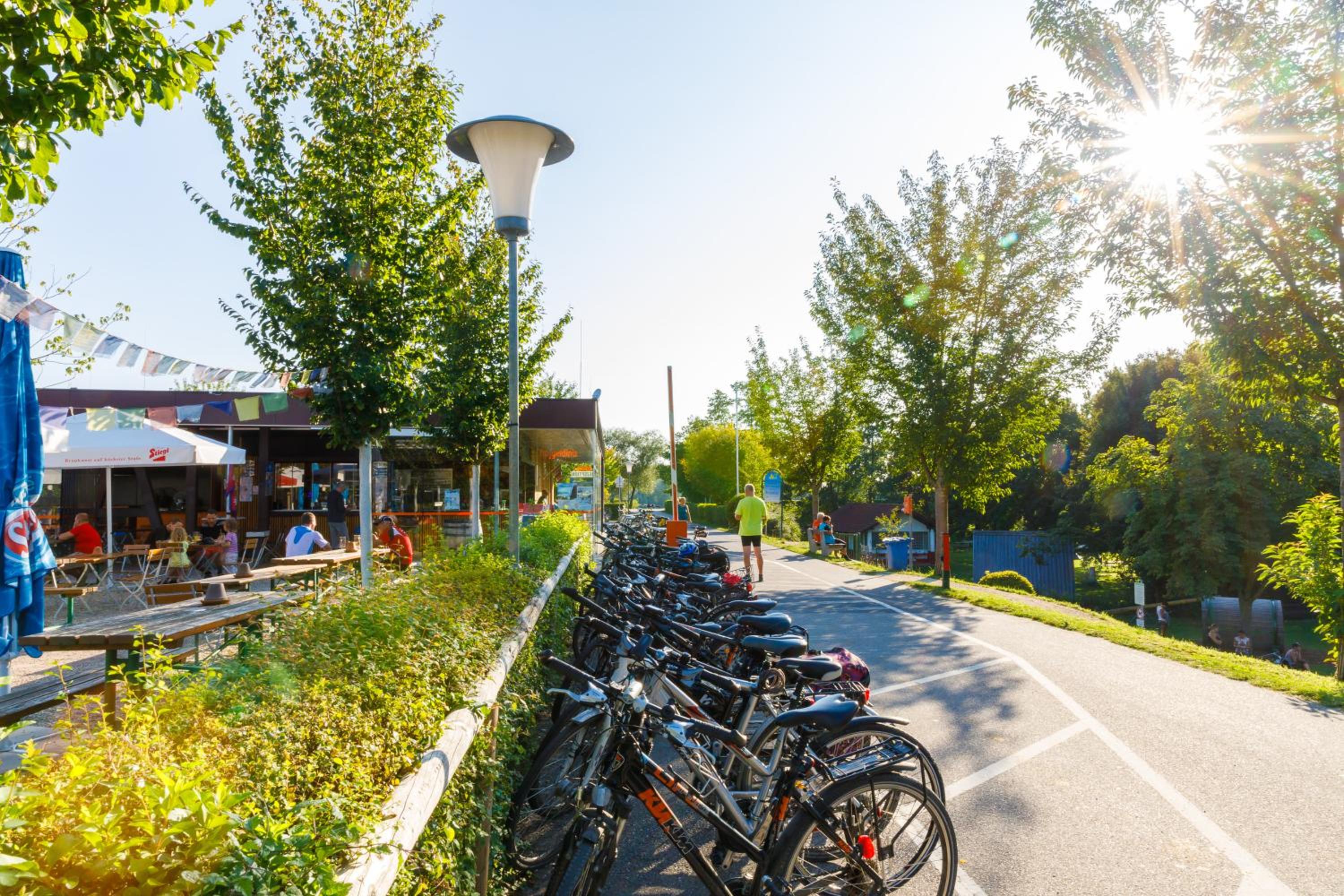 Camping & Pension Au an der Donau