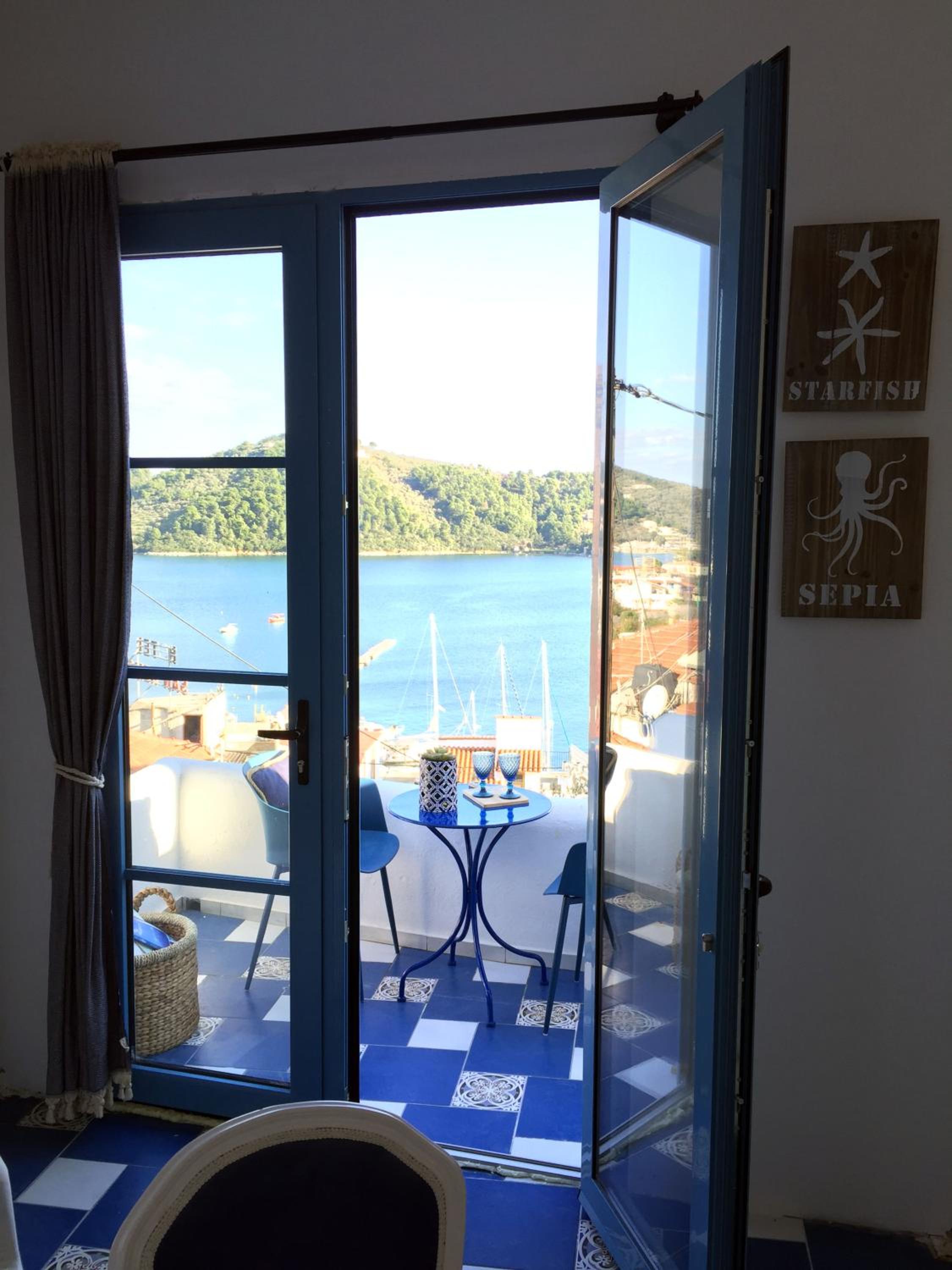 Oikies Skiathos