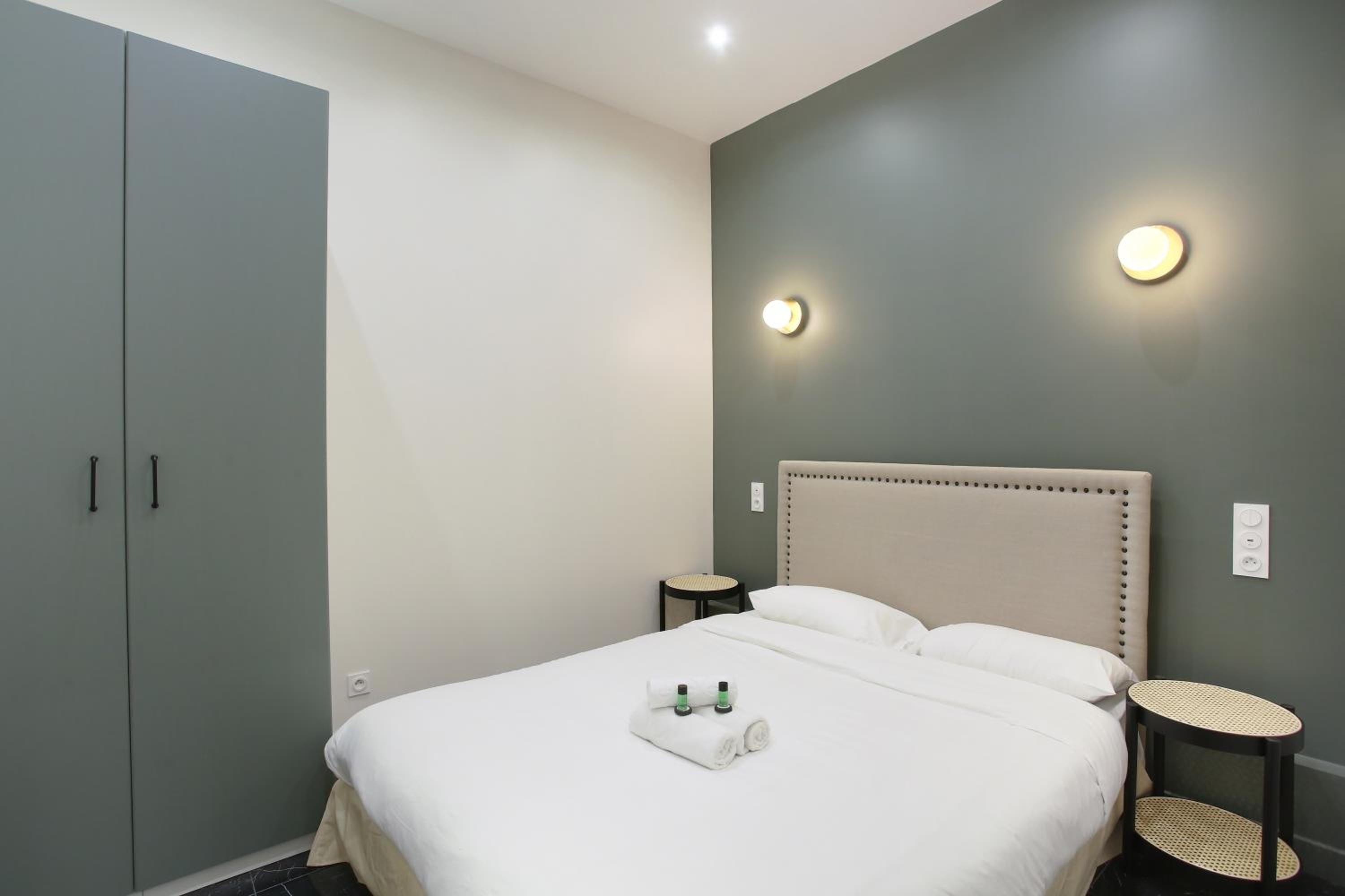 Rent a Room - Residence Charon