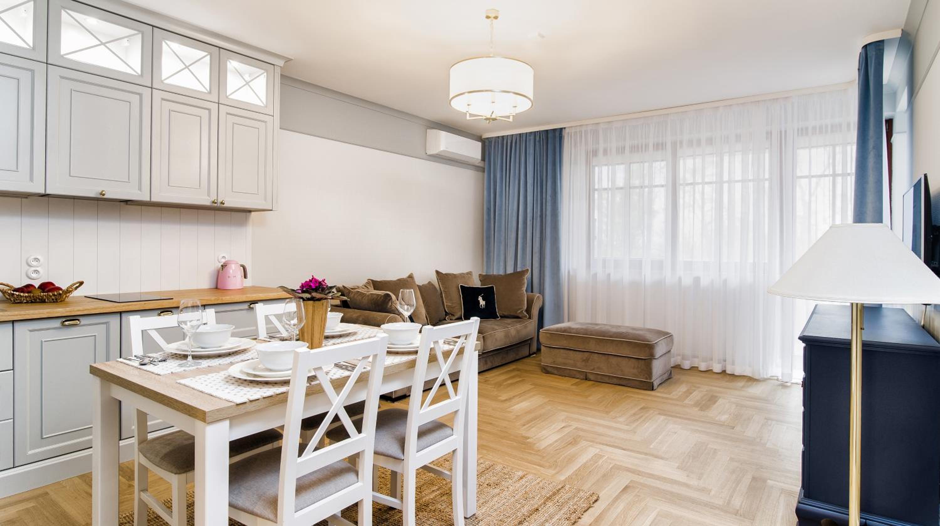 Apartment "Cesarski Dwór"