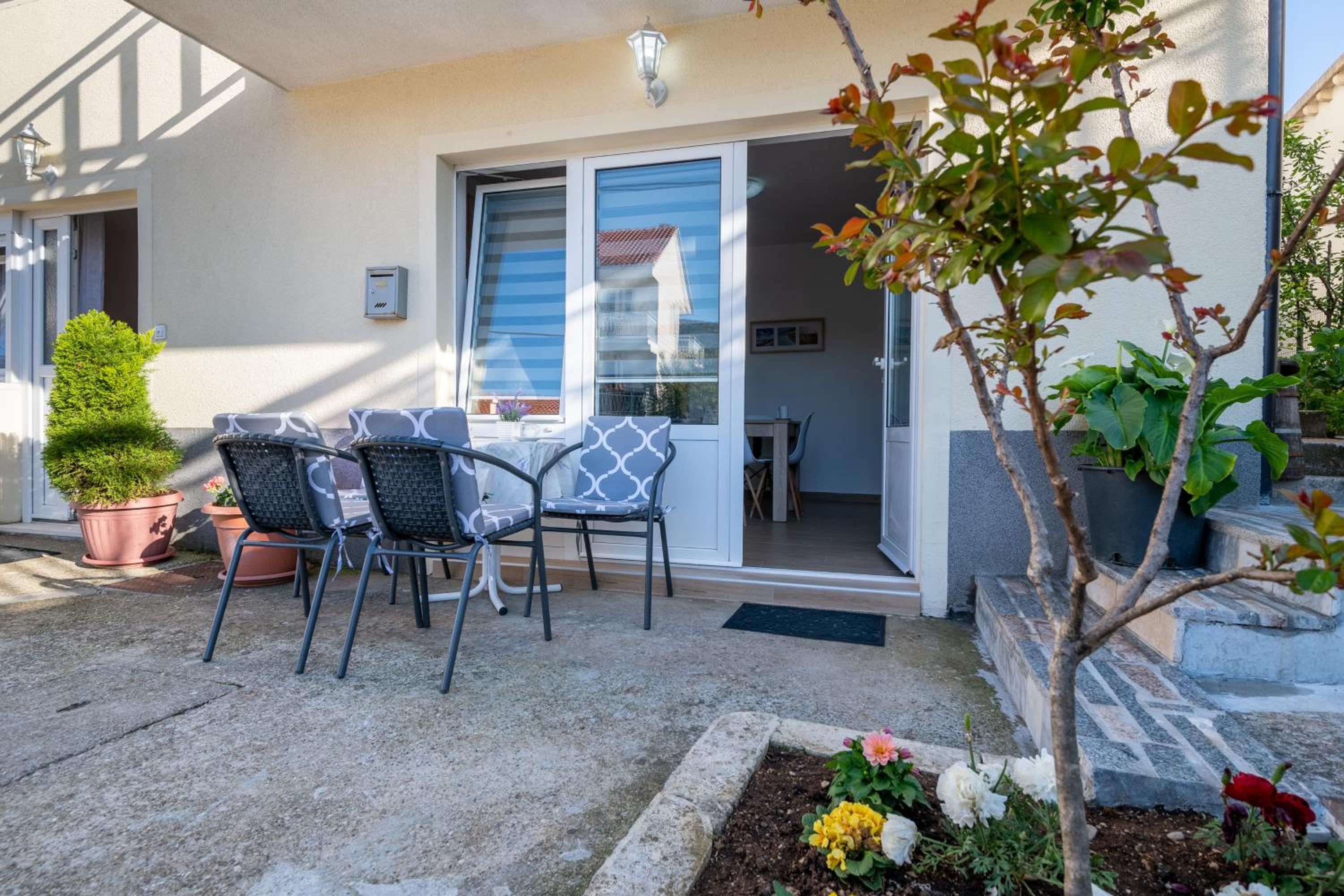 Apartmani Frane