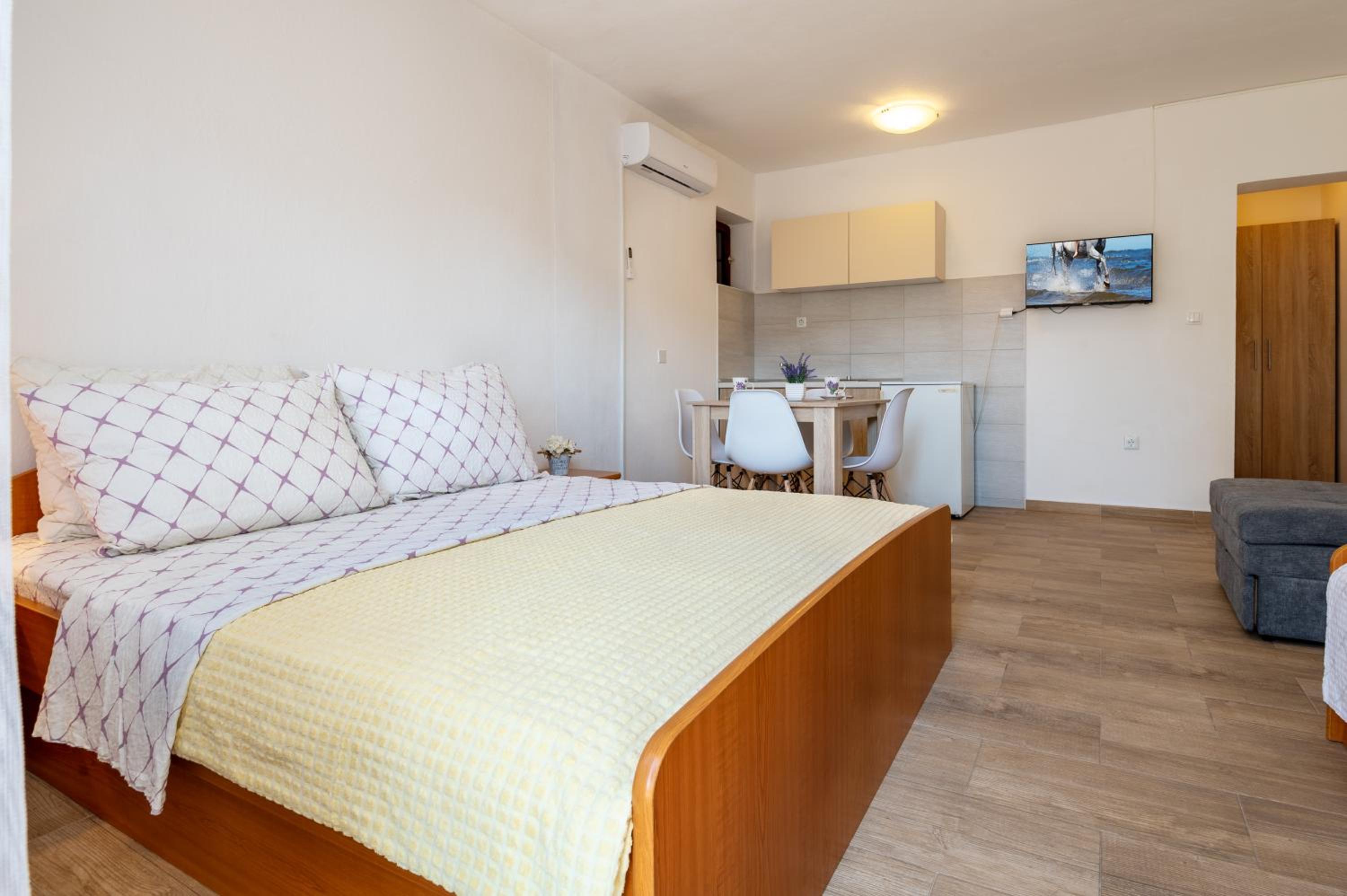Apartmani Frane