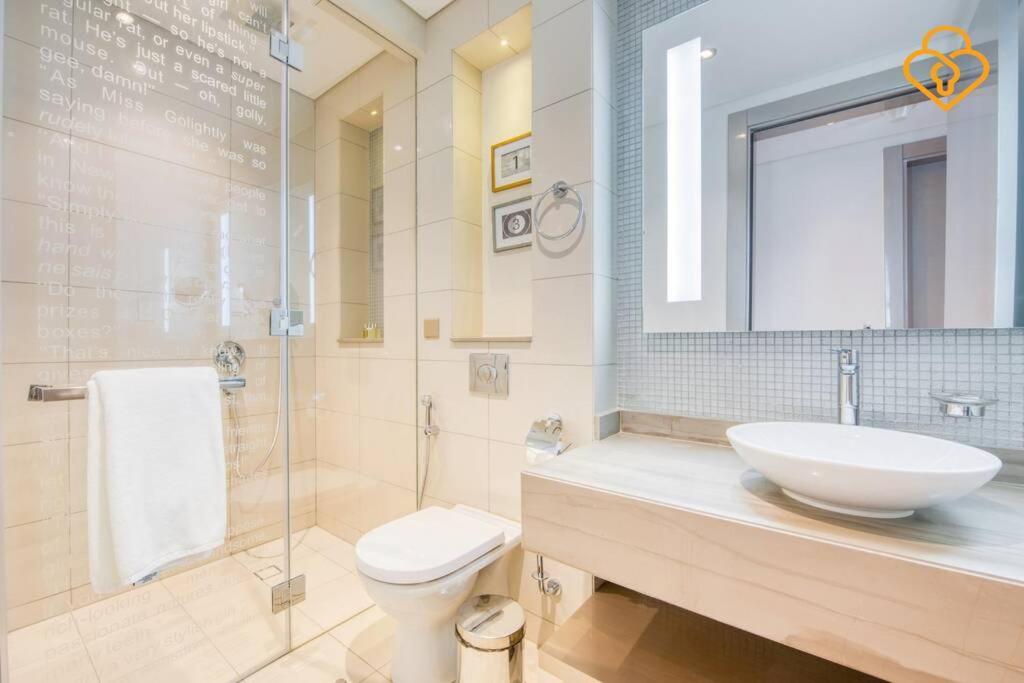 Keysplease 5* 2 B/R Apt, Damac Paramount Residence
