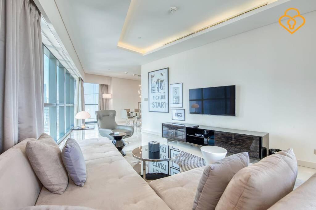 Keysplease 5* 2 B/R Apt, Damac Paramount Residence