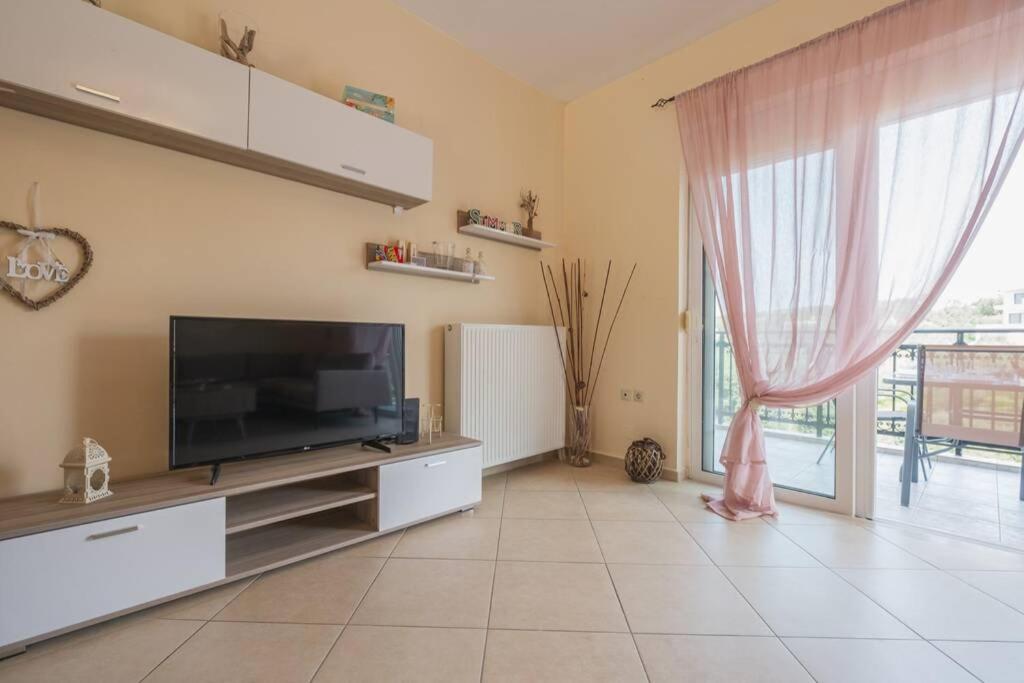 Pericles' Home with panoramic Views, near the Sea! photo 5