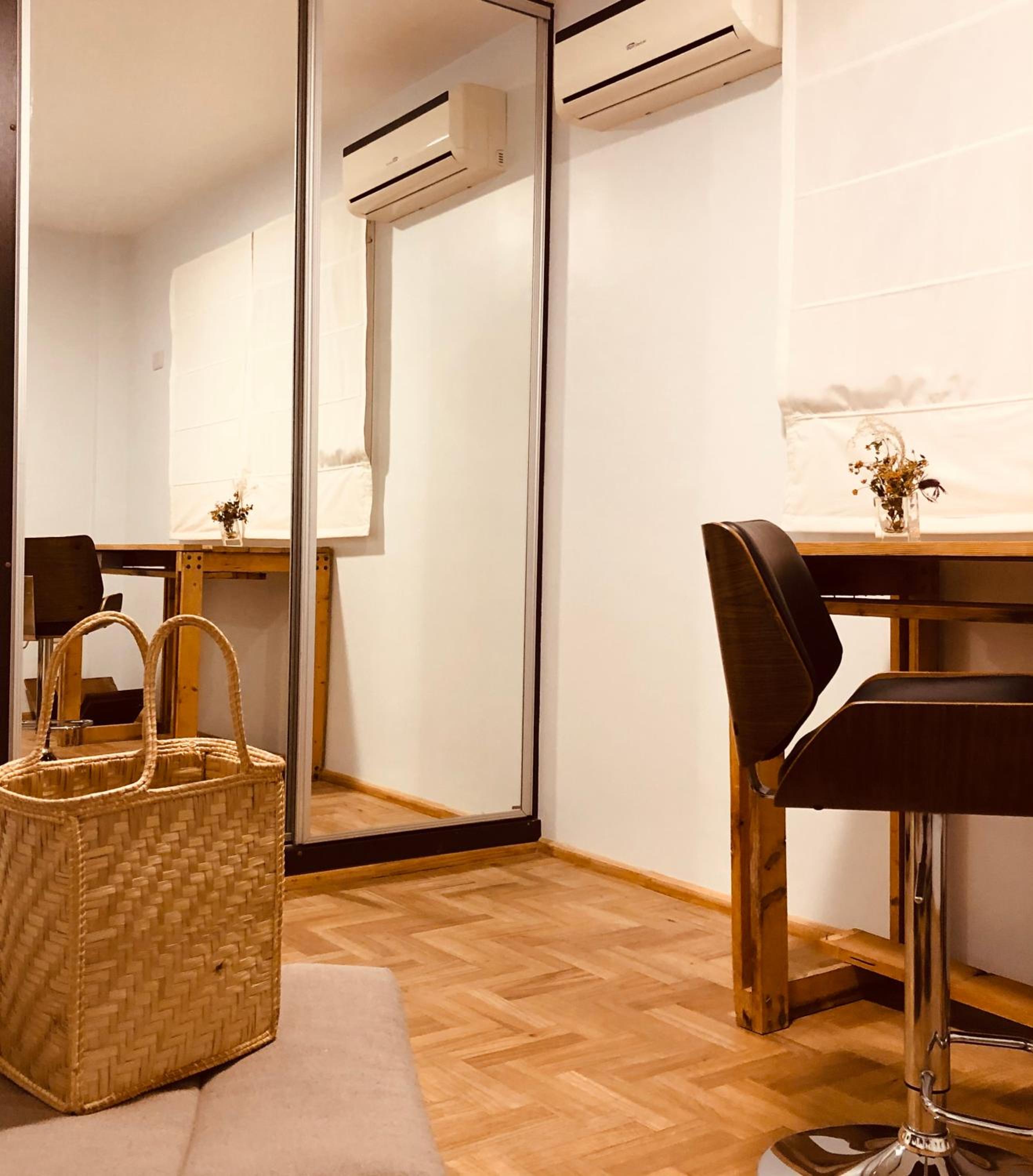 ART DESIGN STUDIO APART