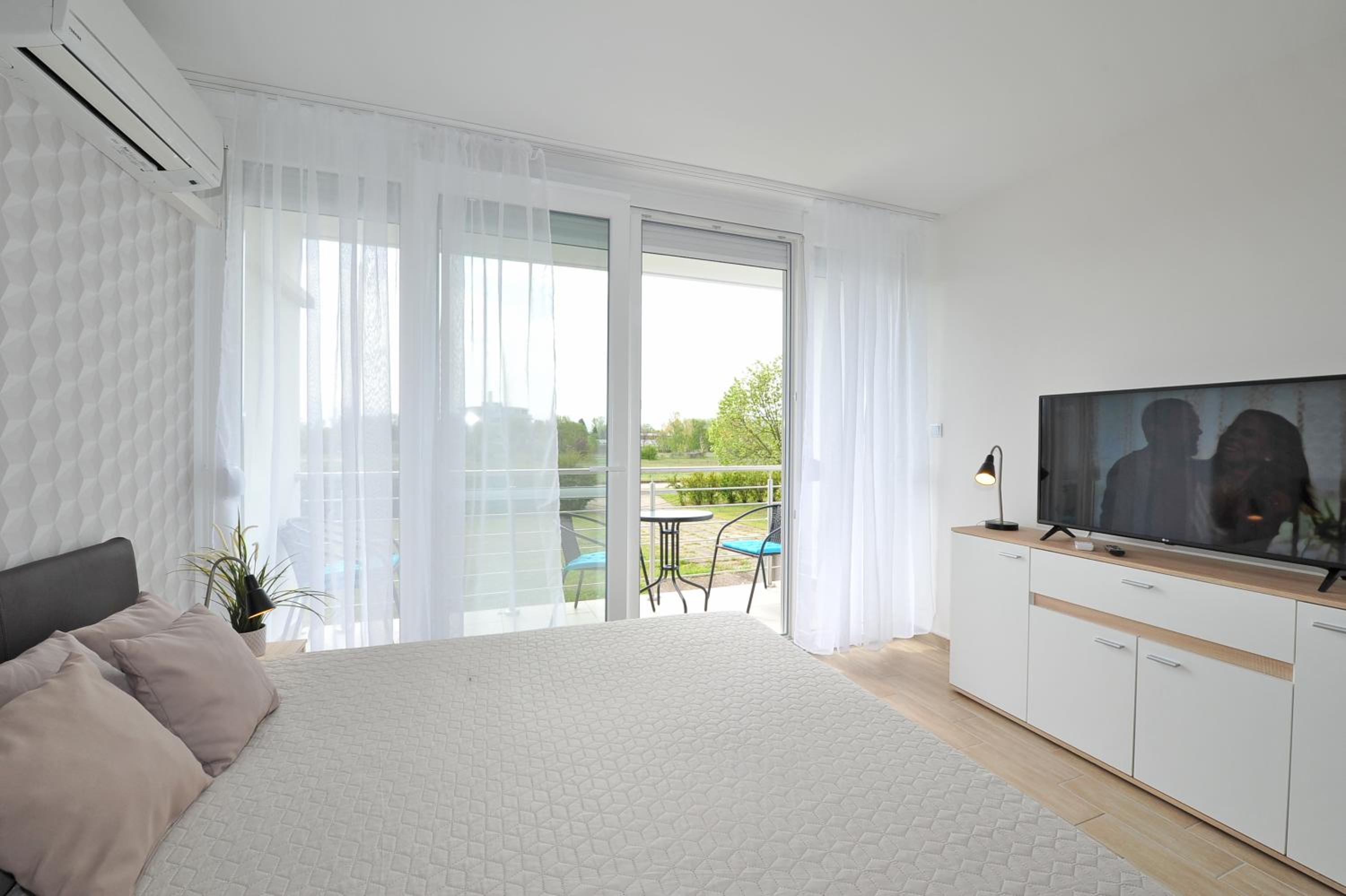 Bella Rosa Apartman view 4