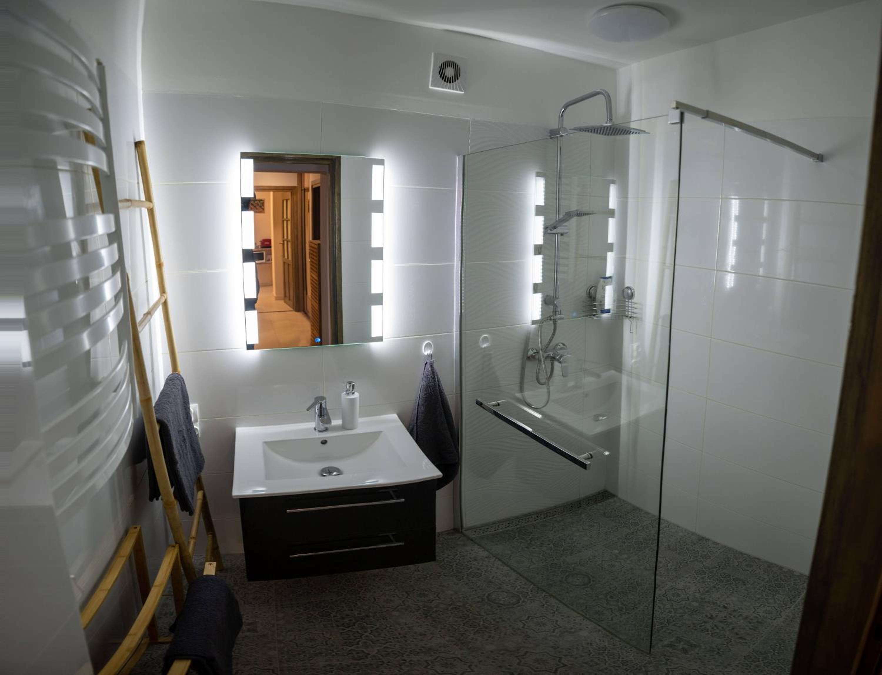 Apartament Tuzanocuj