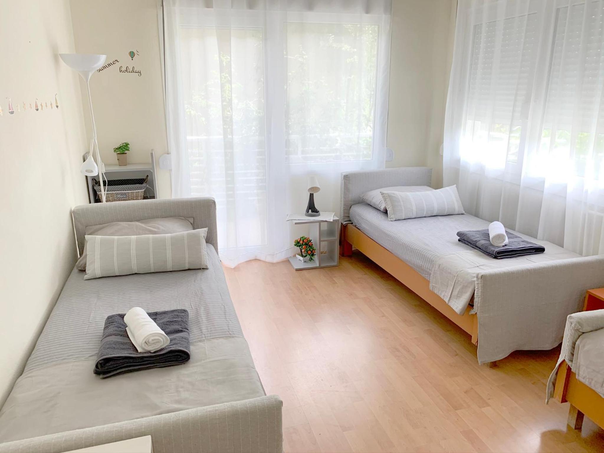 Anna's 3 Rooms Apartment Nei Epivates Beach view 5