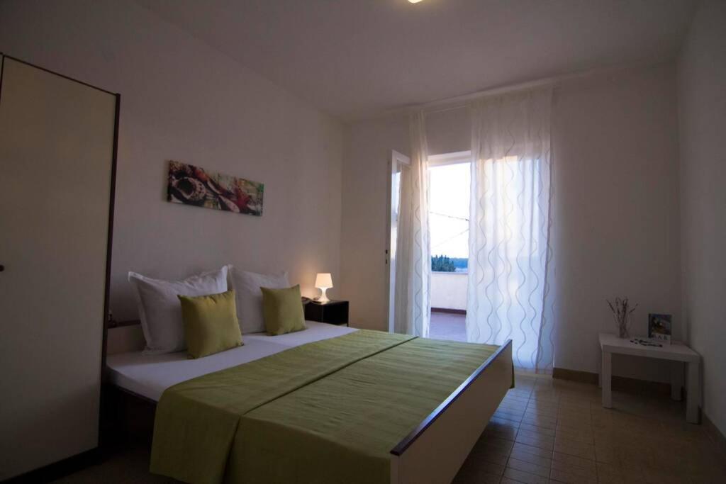 SEA VIEW APARTMENT with big terrace / 2 rooms