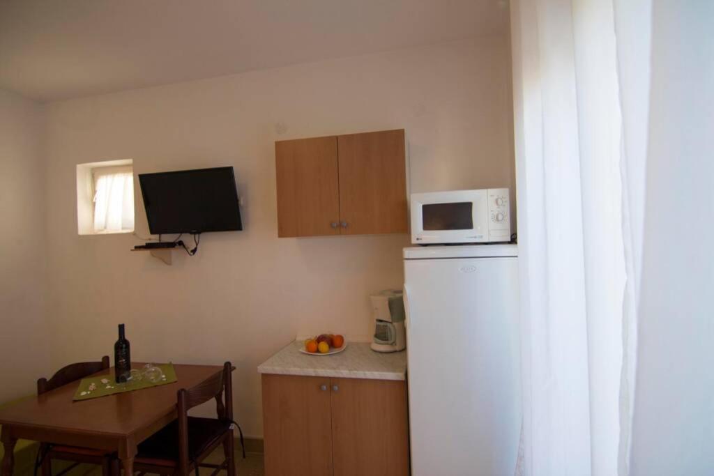SEA VIEW APARTMENT with big terrace / 2 rooms