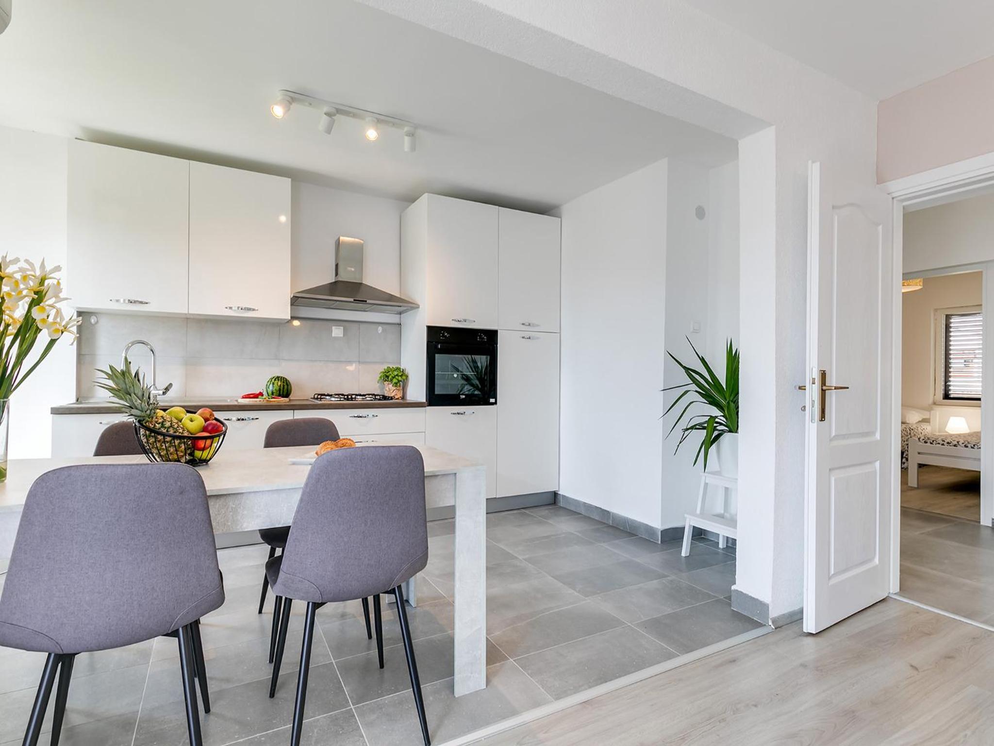 City Center Apartment with private garden and BBQ view 2