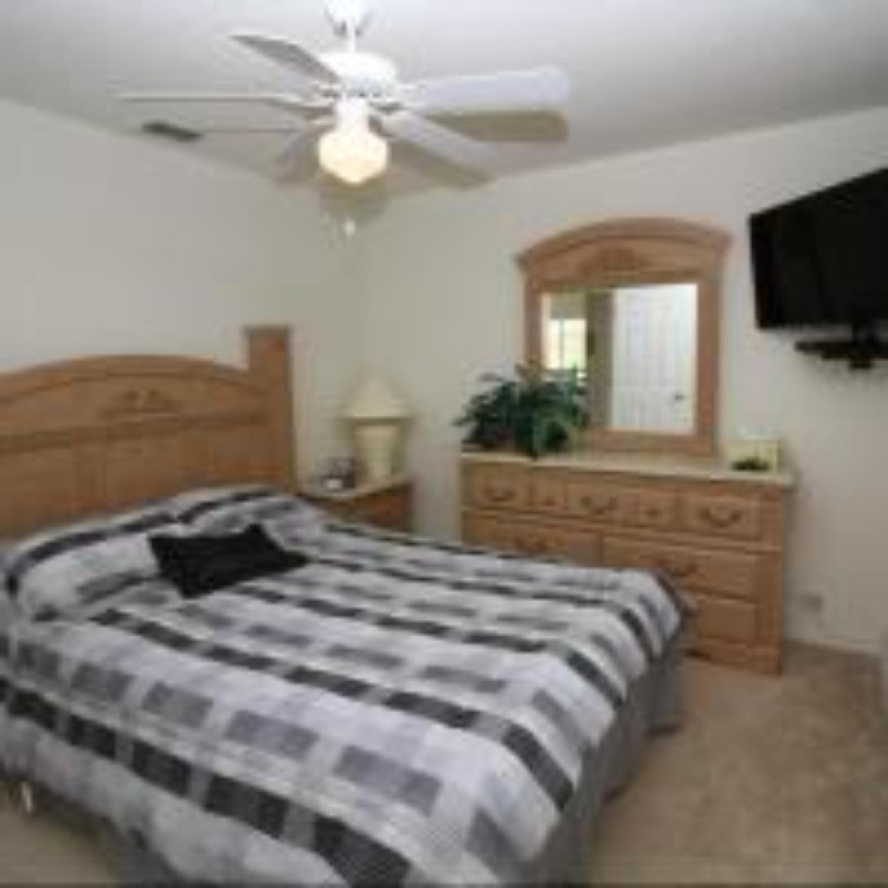 Mike & Christine's West Haven Vacation Home view 5