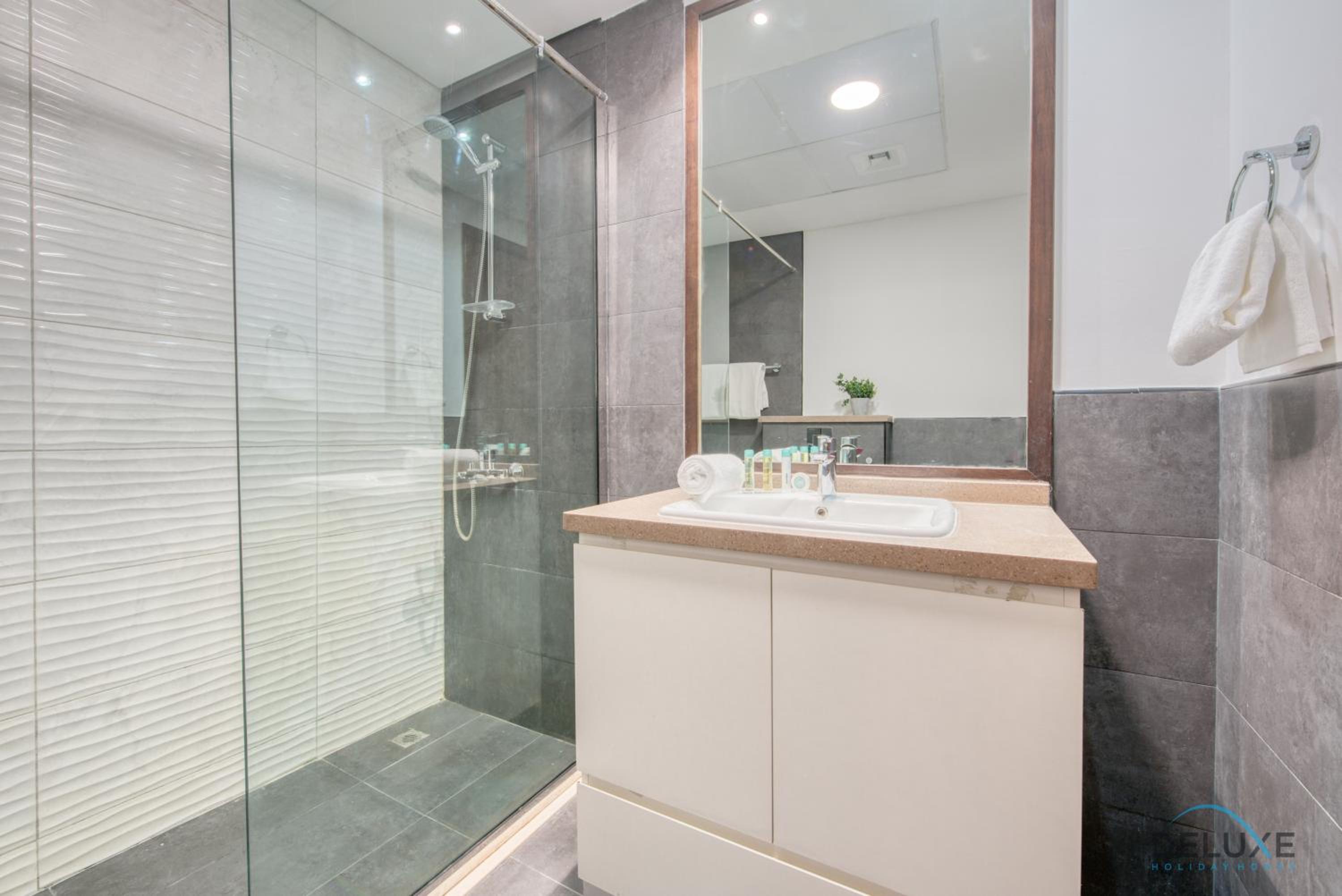 Splendid 2BR in Victoria Residency Al Furjan by Deluxe Holiday Homes