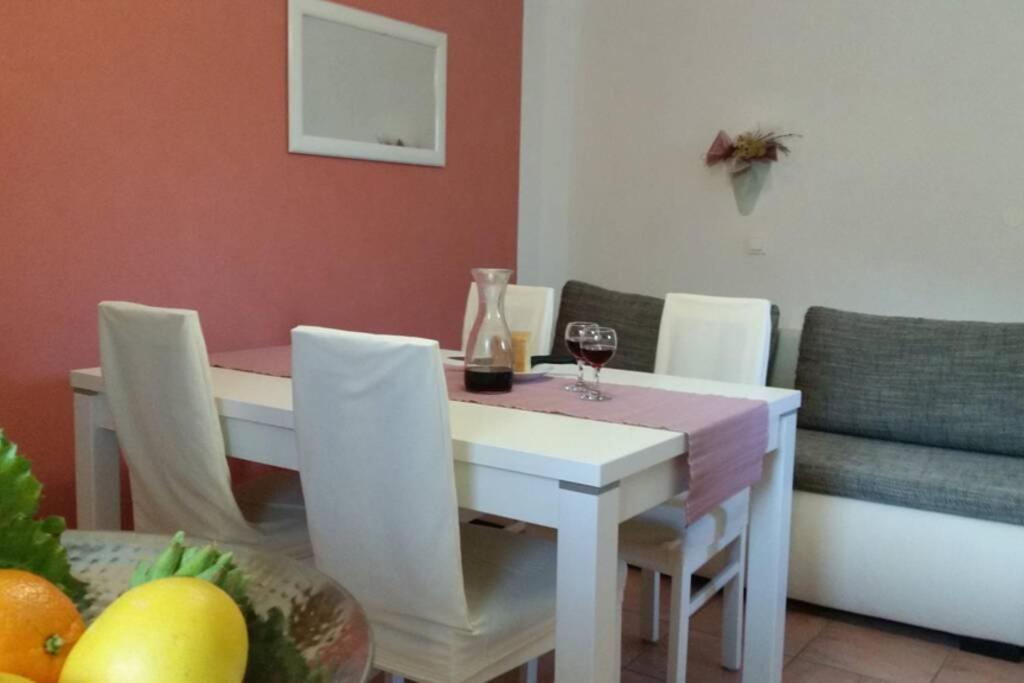 Flowers house on the island Dugi otok view 4