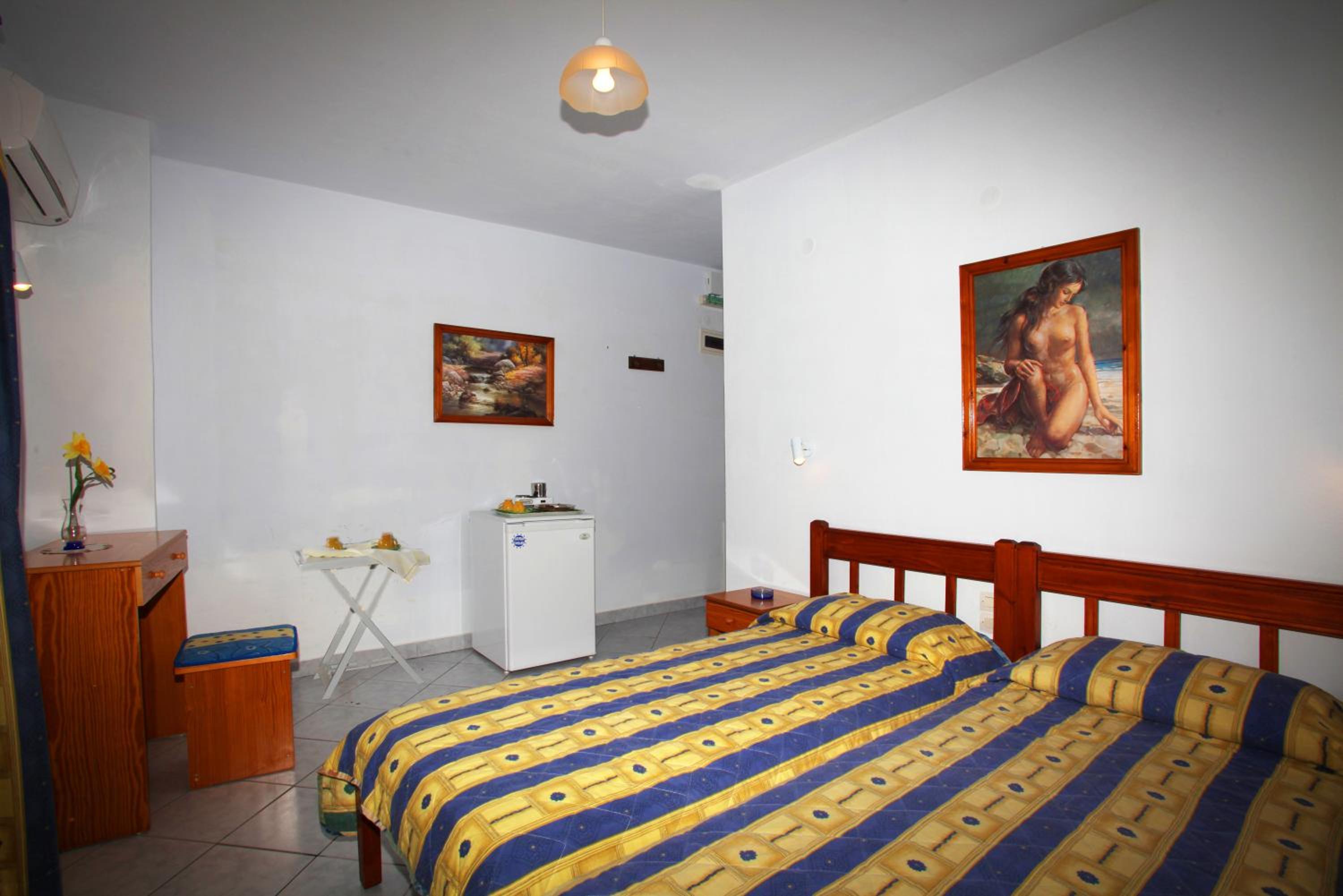 Alexandros Rooms & Studios photo 5