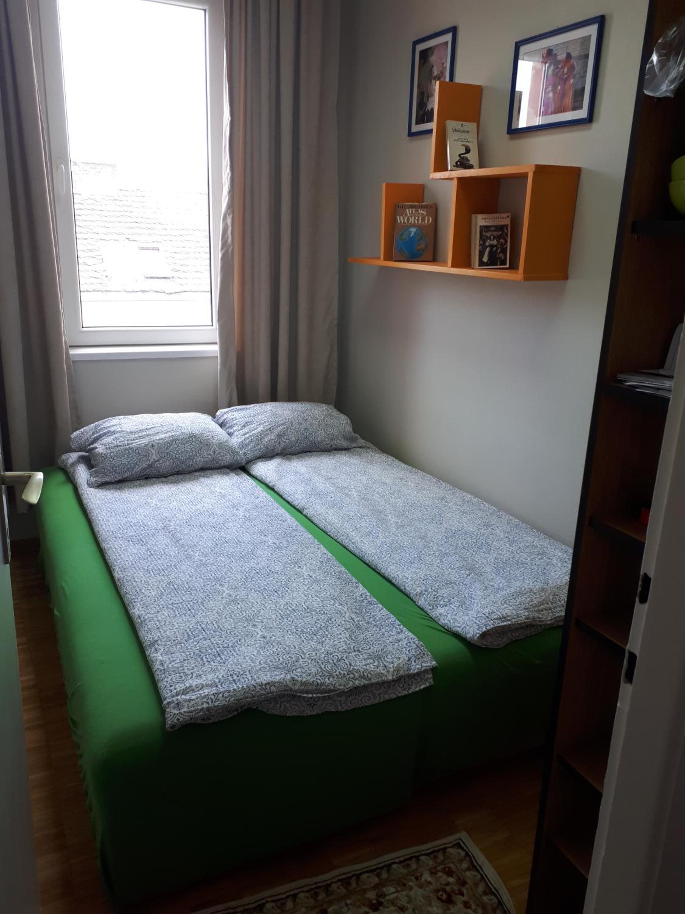 cozy hikers flat