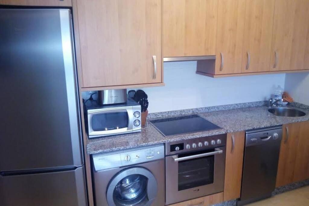 APARTAMENTO PLAYA FOZ CON TERRAZA Y PISCINA photo 2