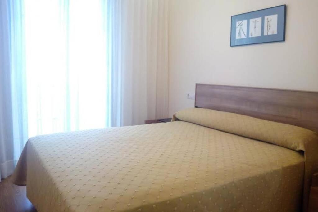 APARTAMENTO PLAYA FOZ CON TERRAZA Y PISCINA photo 4