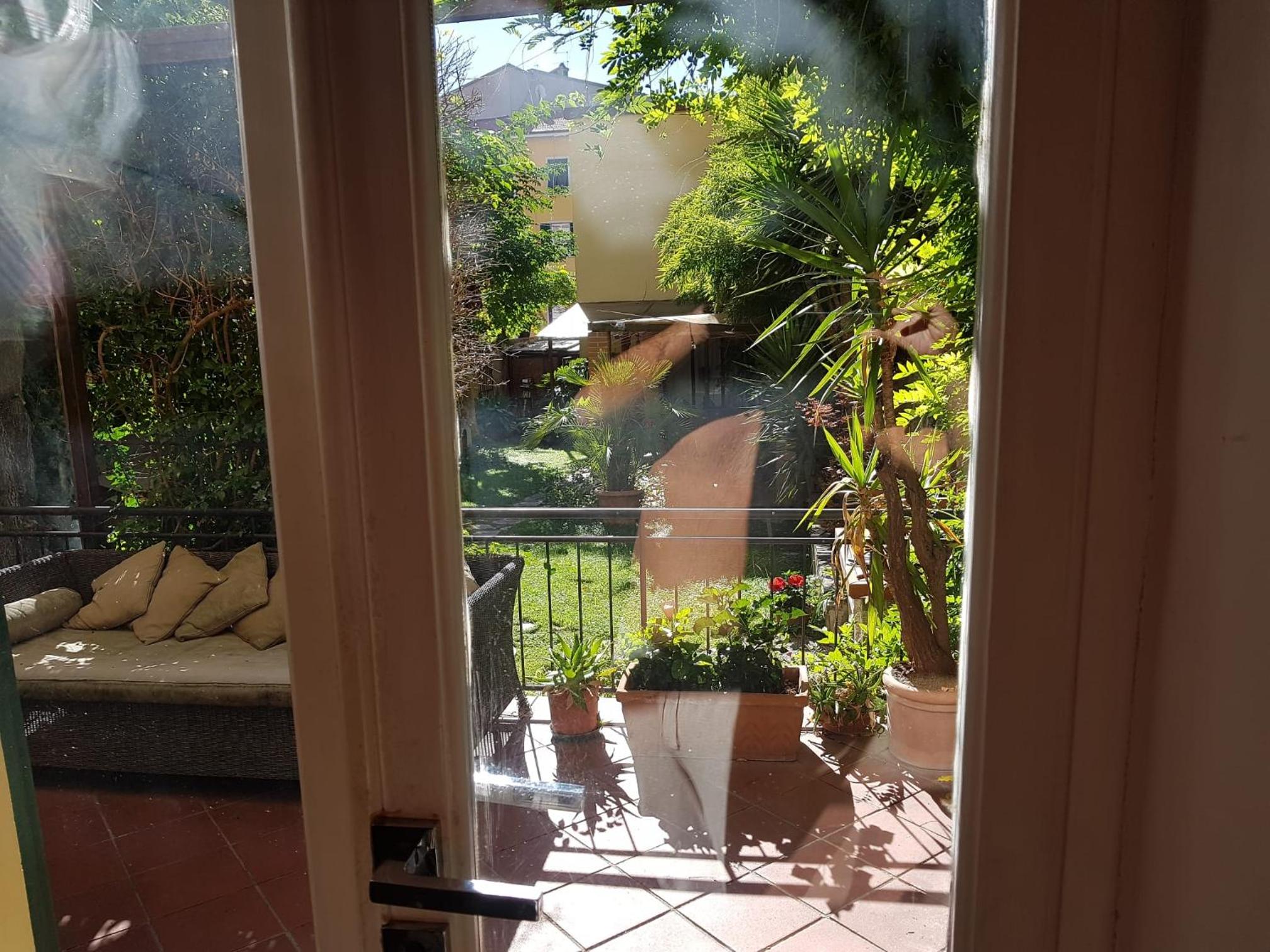 La casa con piscina riscaldata interna ANNA LUXURY GARDEN photo 4